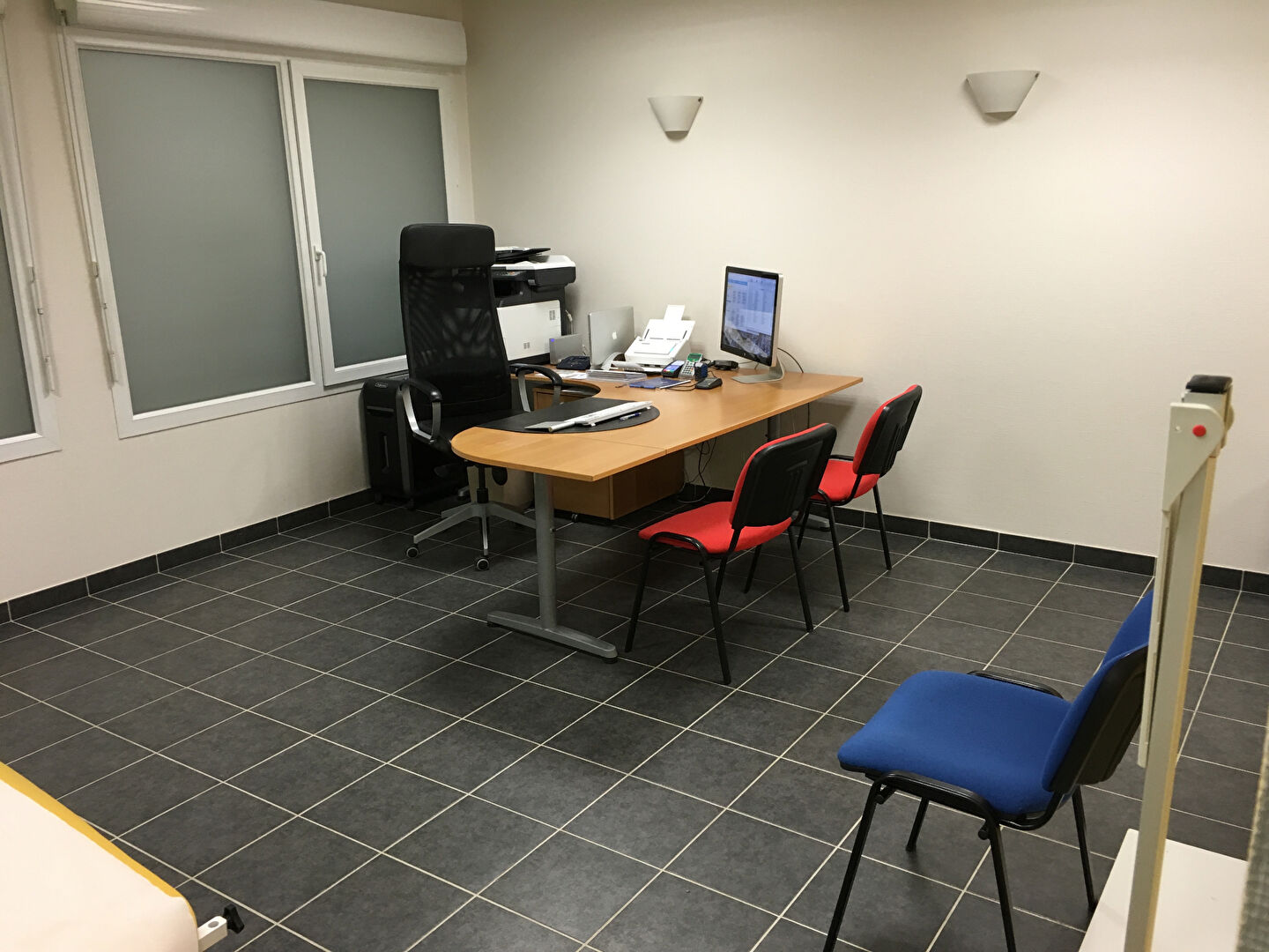 Photo Local commercial 51.85 m² image 1/4