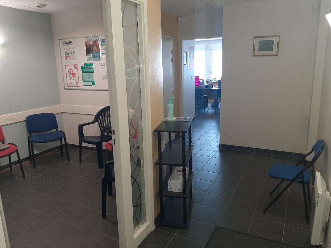 Photo Local commercial 51.85 m² image 3/4