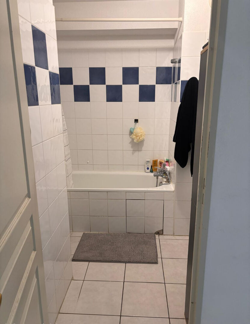 Photo Appartement Bron centre en étage avec balcon image 3/3