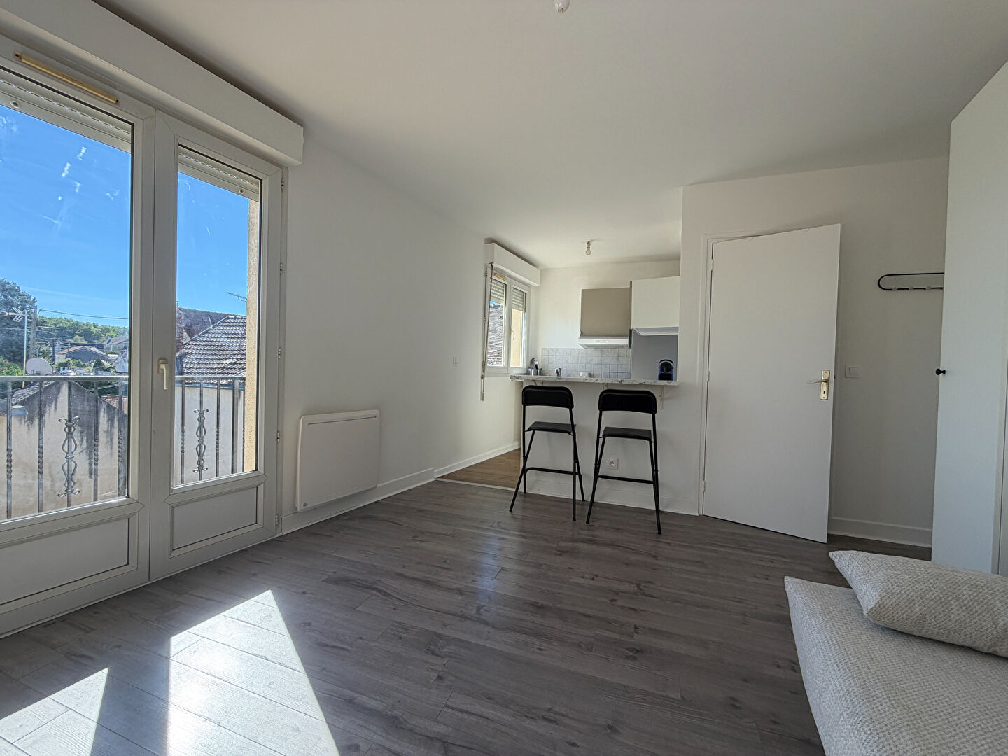 Agence immobilière de 
 ERA LC2I IMMOBILIER - ERA IMMOBILIER DAMMARIE LES LYS 
