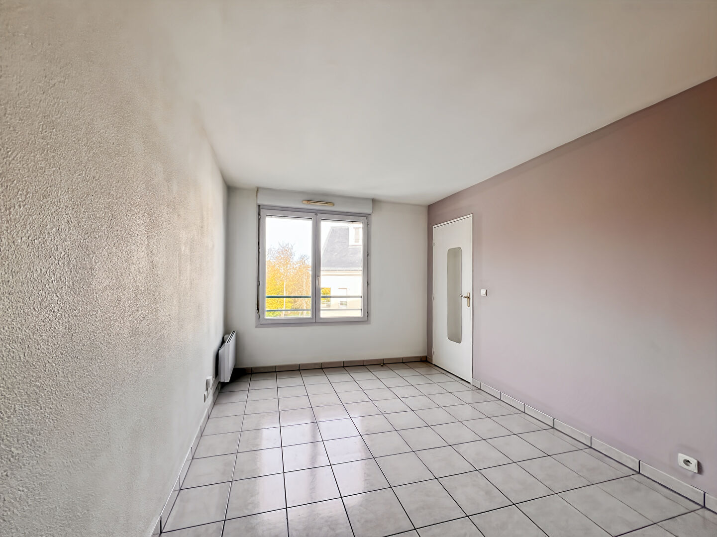 Photo À VENDRE- Appartement T2 de 34 m² dans résidence arborée avec tennis image 4/6