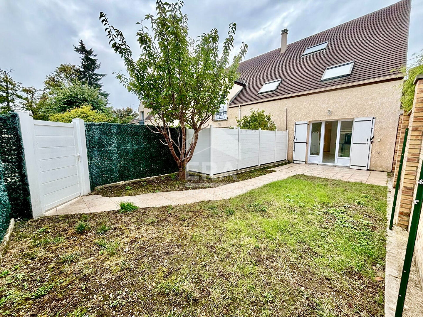 Agence immobilière de 
 ERA LC2I IMMOBILIER - ERA IMMOBILIER DAMMARIE LES LYS 
