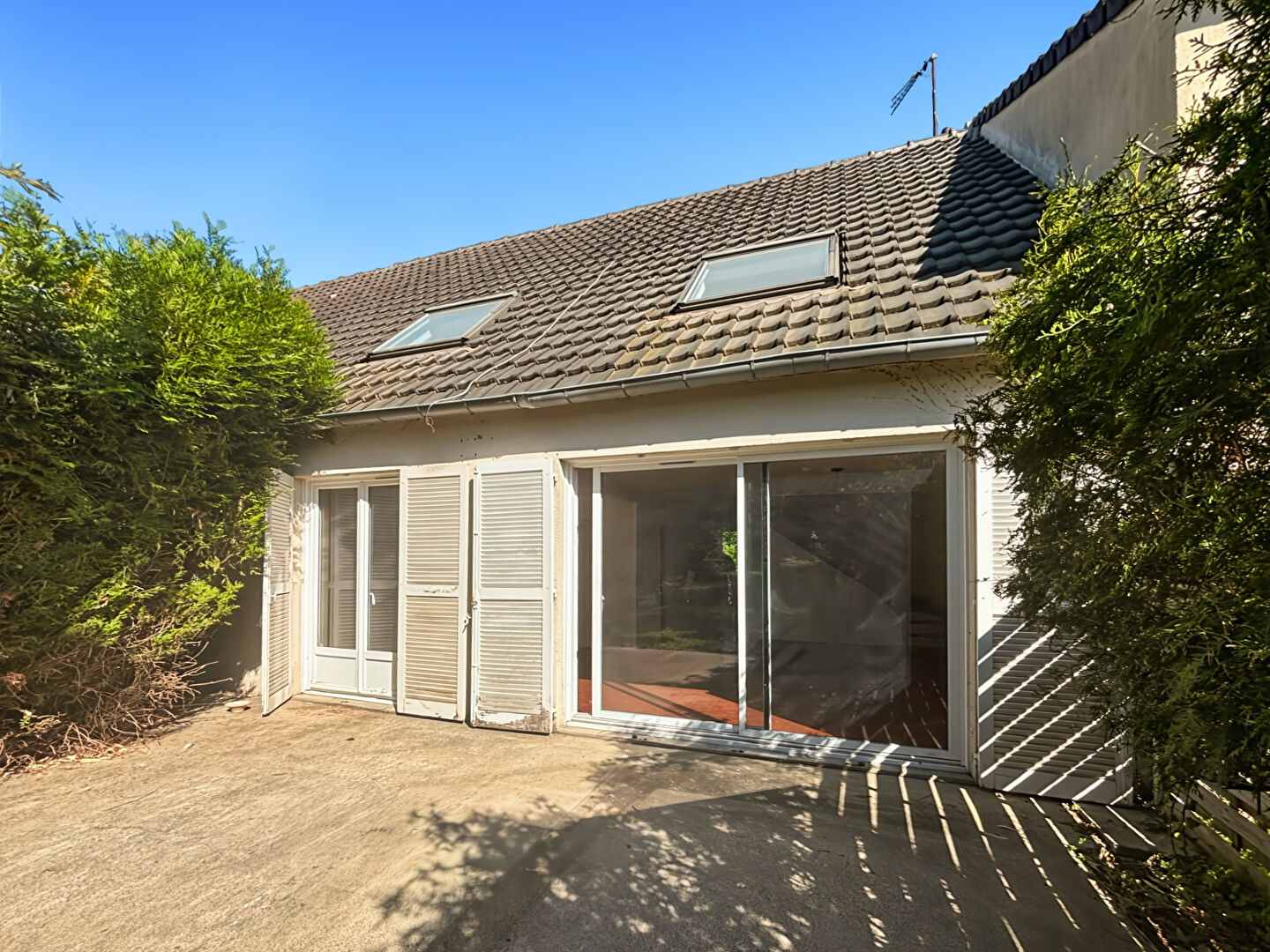 Agence immobilière de 
 ERA LC2I IMMOBILIER - ERA IMMOBILIER DAMMARIE LES LYS 

