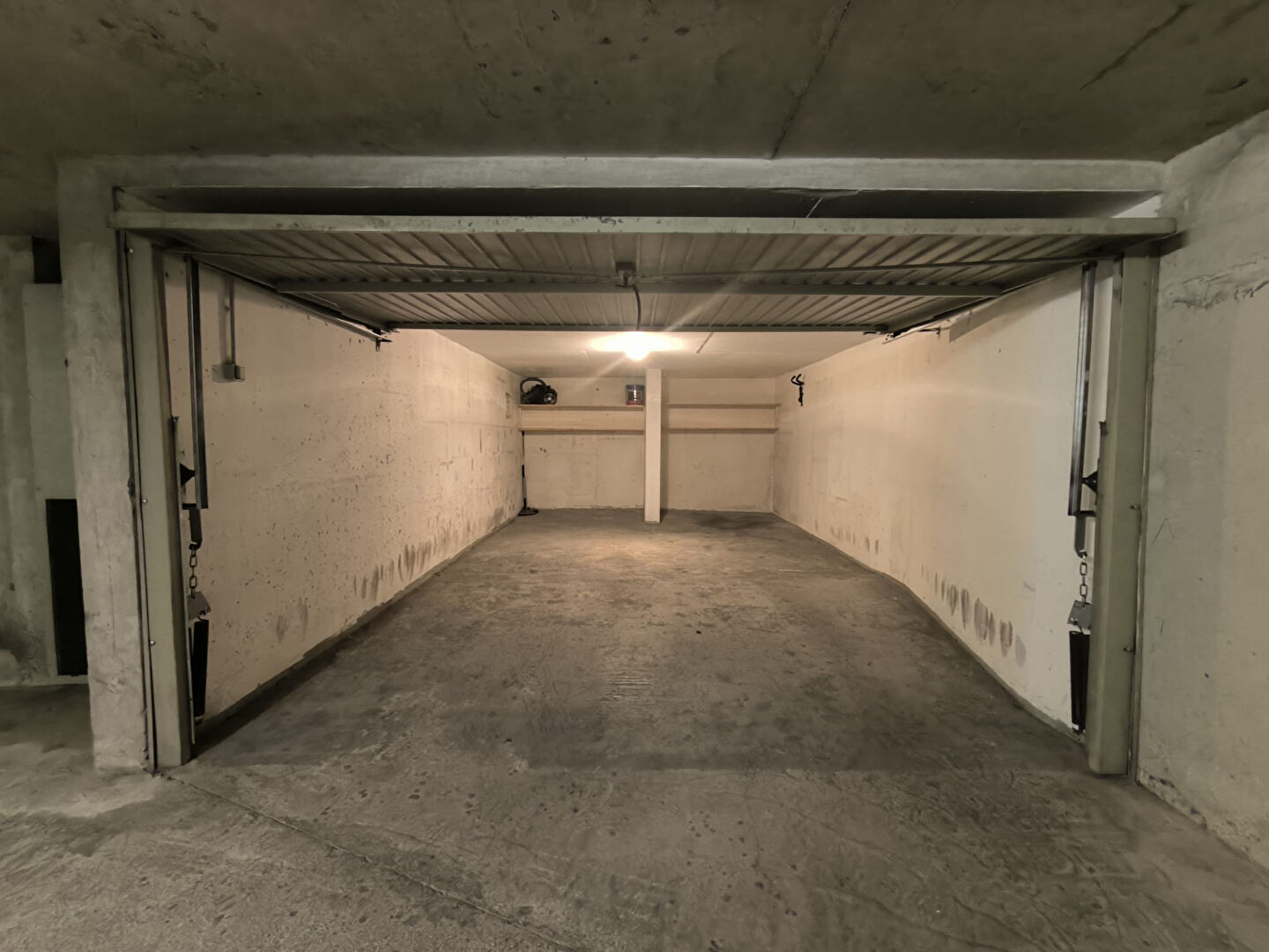 Photo Parking / box Lyon image 1/3