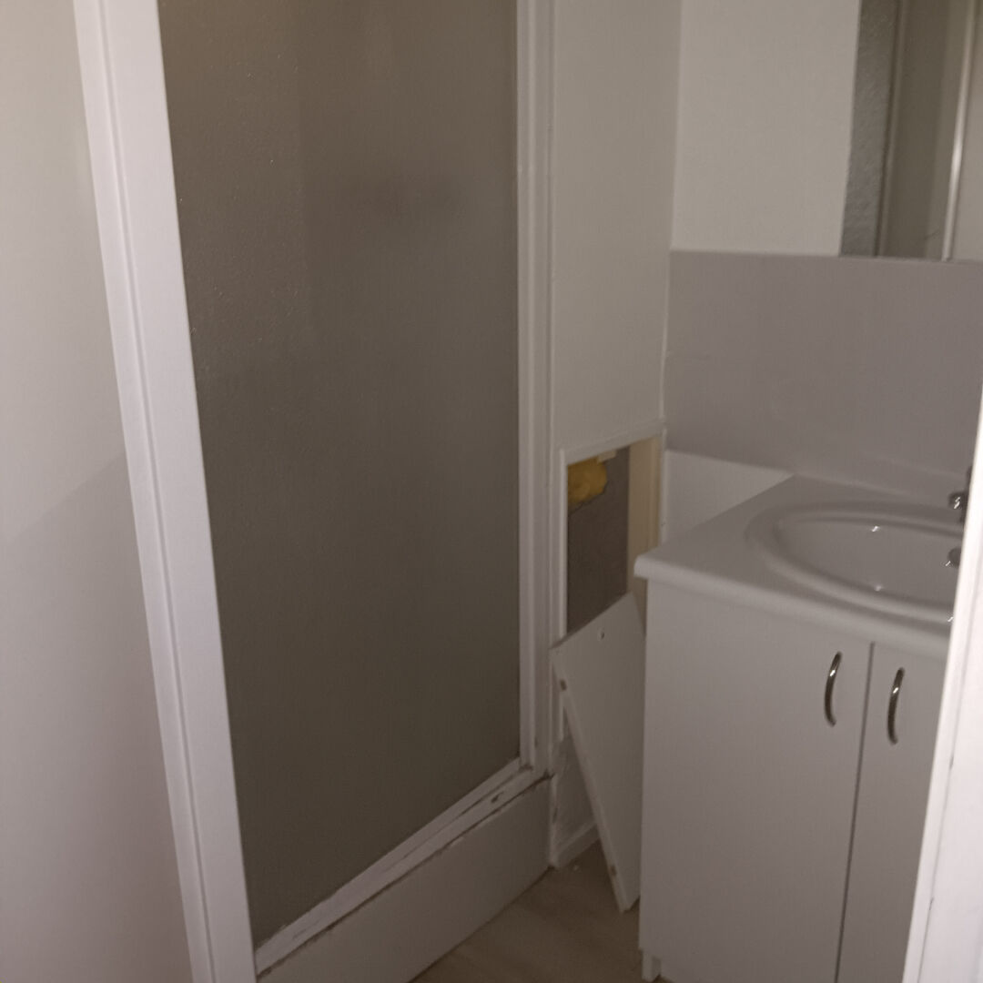 Photo Studio meublé à neuf - Tours - proche Gare image 4/4