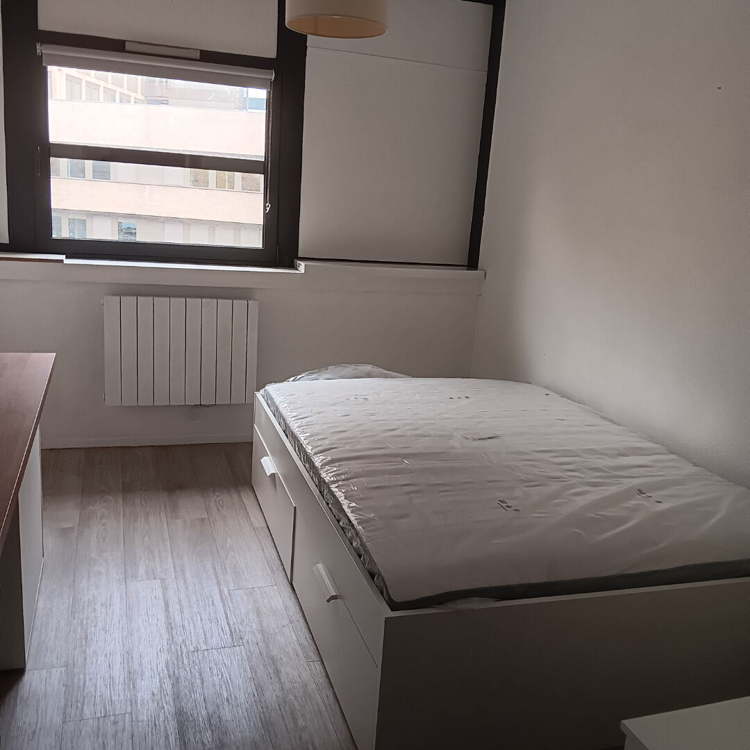 studio meublé à neuf - proche Gare de Tours