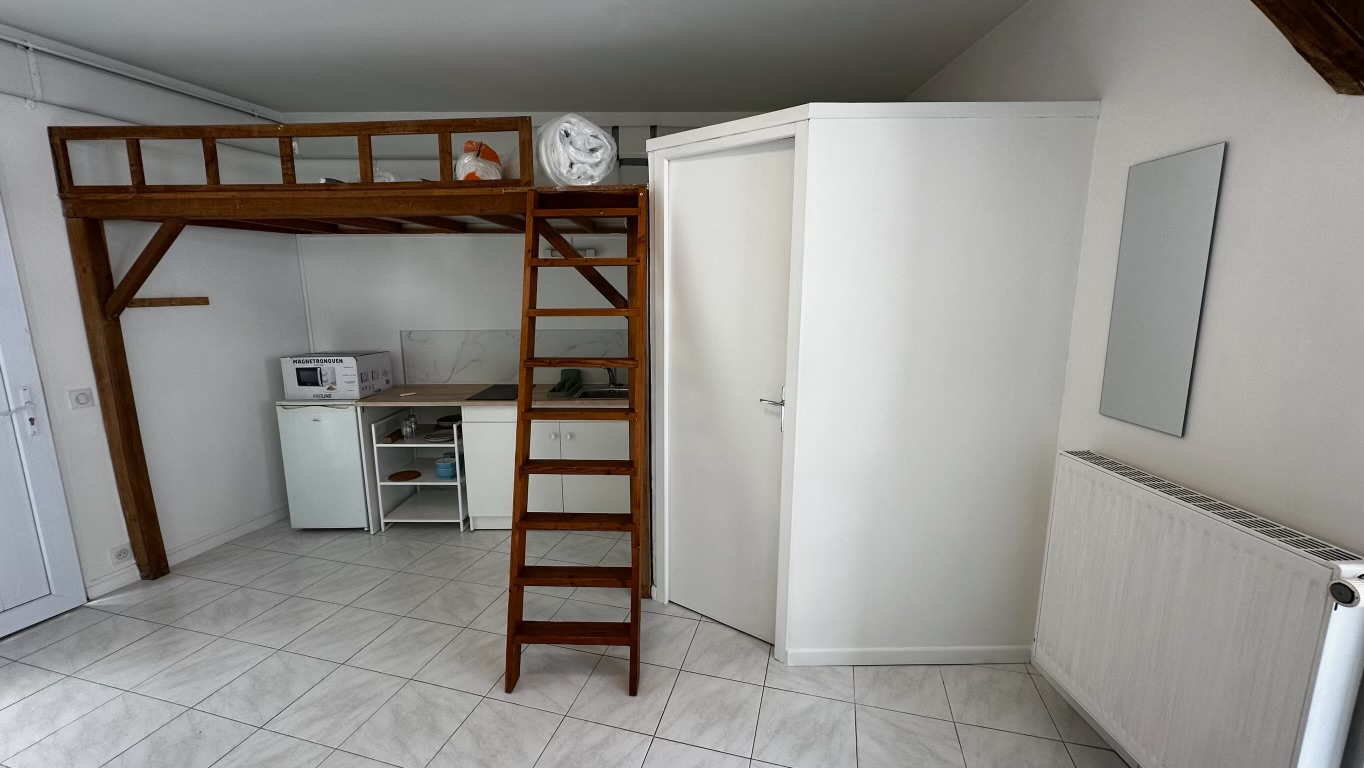 Photo Studio - Tours - secteur Velpeau  dans une impasse image 2/4