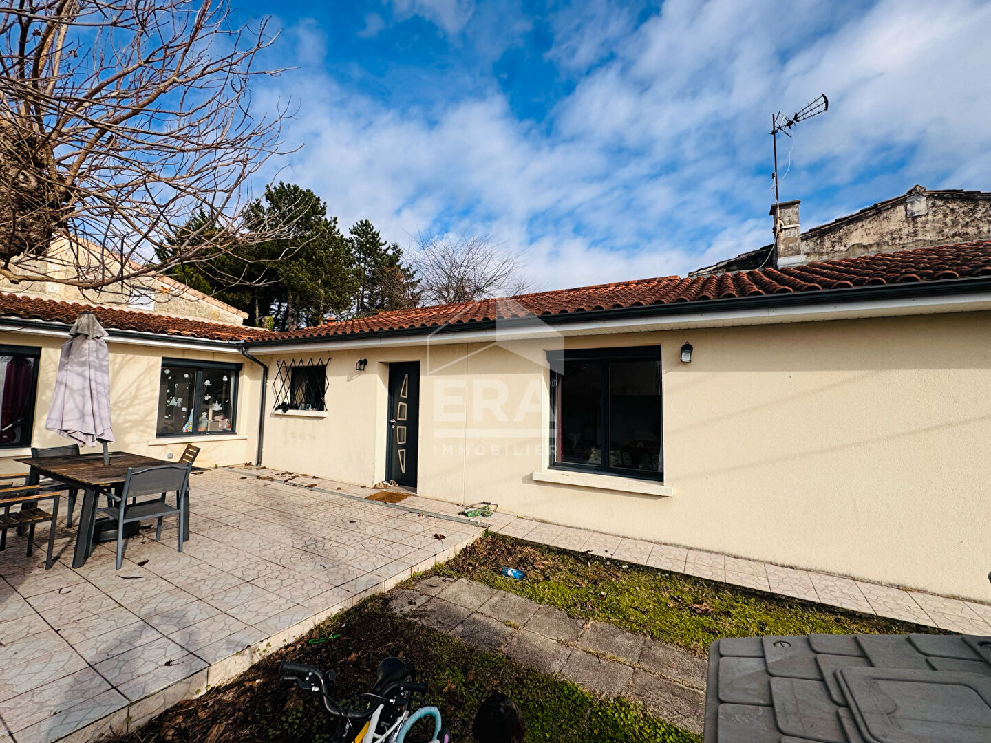 Agence immobilière de Era Immo Bourg - Bourg Gironde - ERA IMMO BOURG