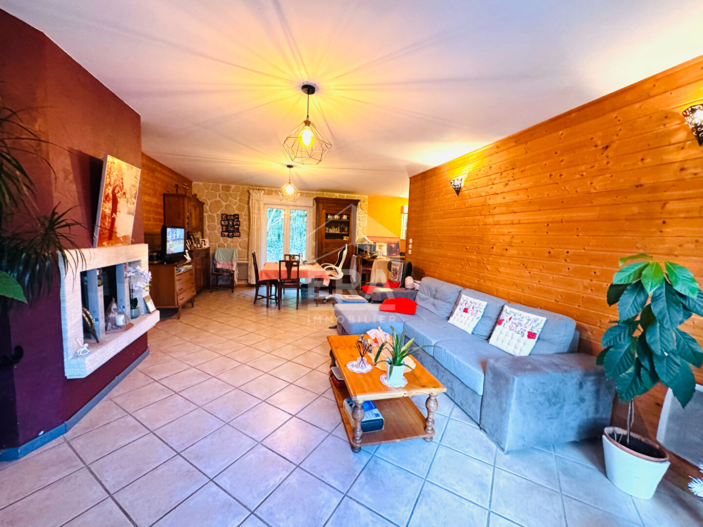 Photo Maison à vendre à Bourg - Référence 3018 image 2/6