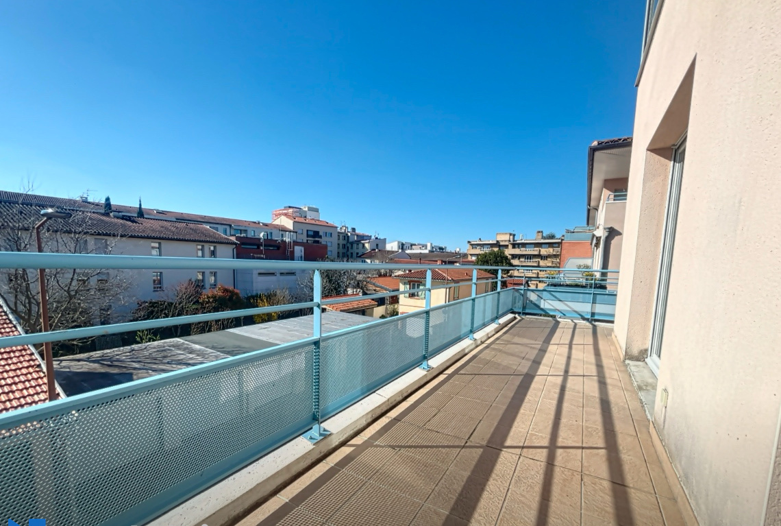 TOULOUSE  SAINT CYPRIEN PATTE DOIE T4 GARAGE ASC