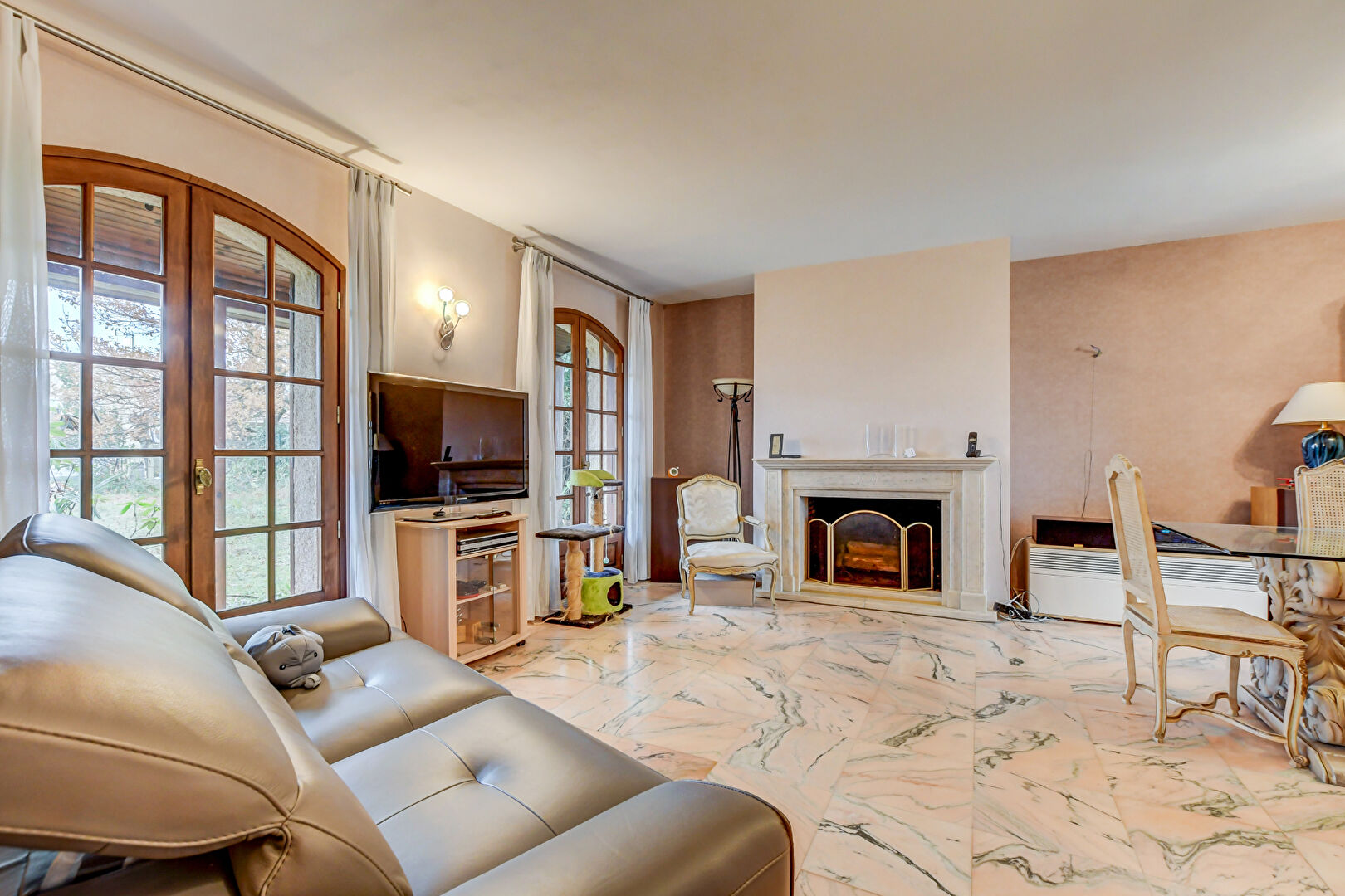 Photo Séduisante Villa T7 avec piscine - DREMIL LAFAGE image 3/6