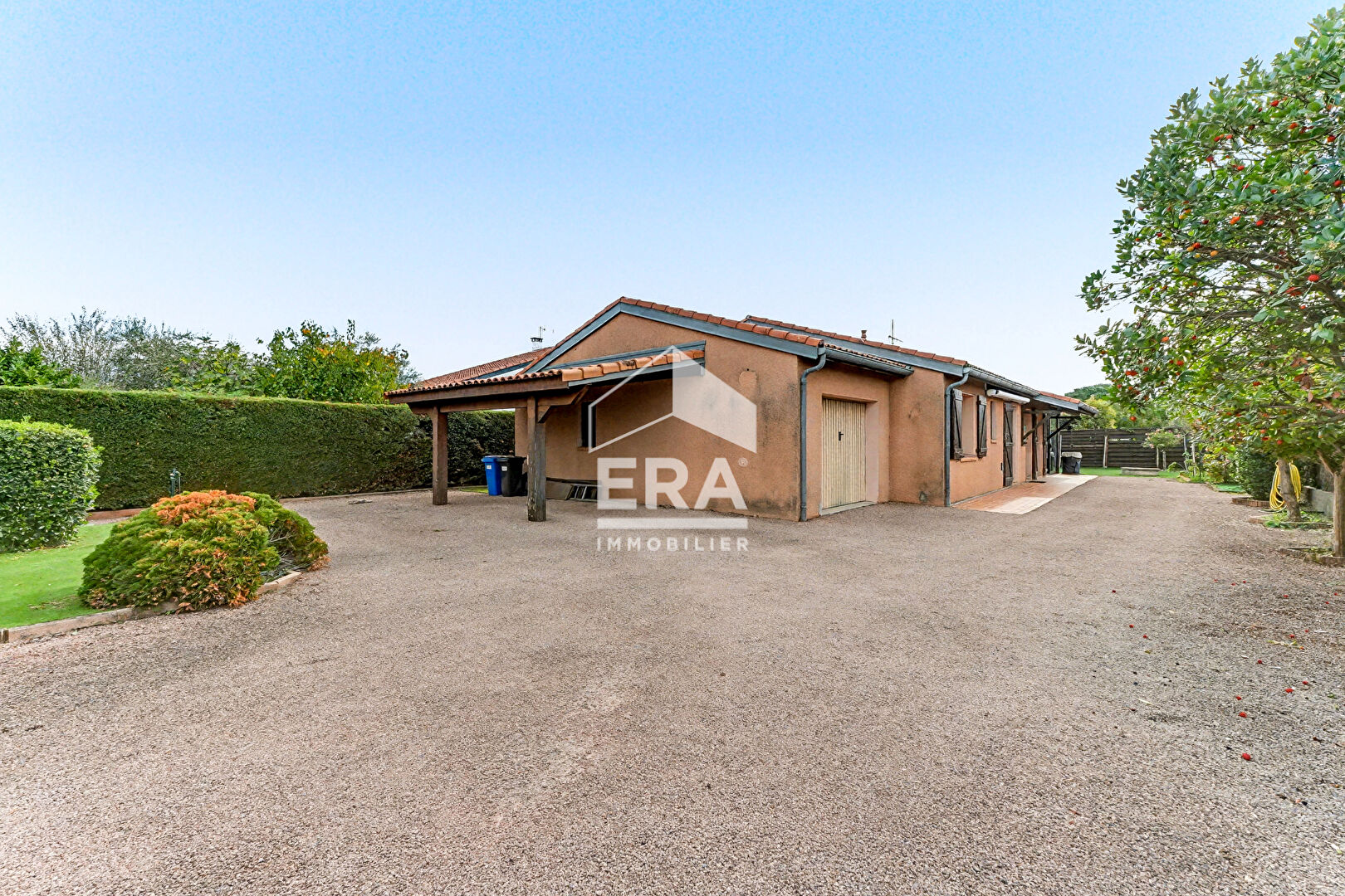 Saint Alban Maison individuelle plain pieds de 87 m² + 13 m² de véranda - garage