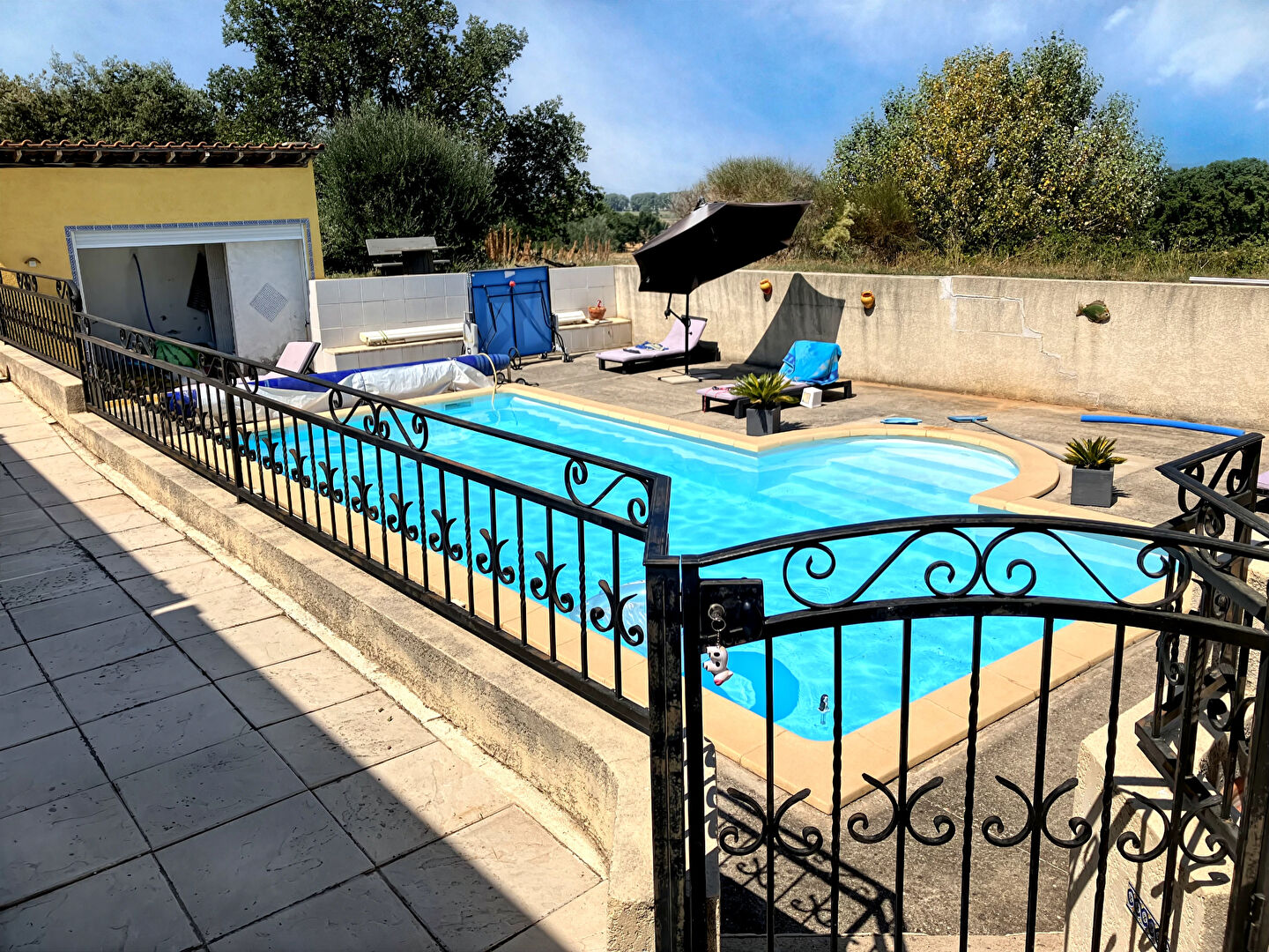 Photo Villa T5 d'env 123m2 + Annexes d'env 100m2 Peyrolles-en-Provence image 3/6