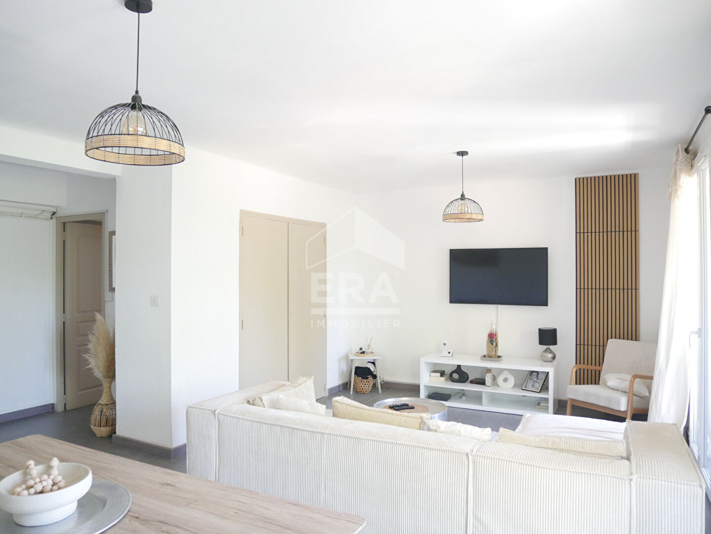 Photo Dans  résidence sécurisée proche centre ville très bel appartement T4  de 79;5 m² + Loggia et cave image 2/6