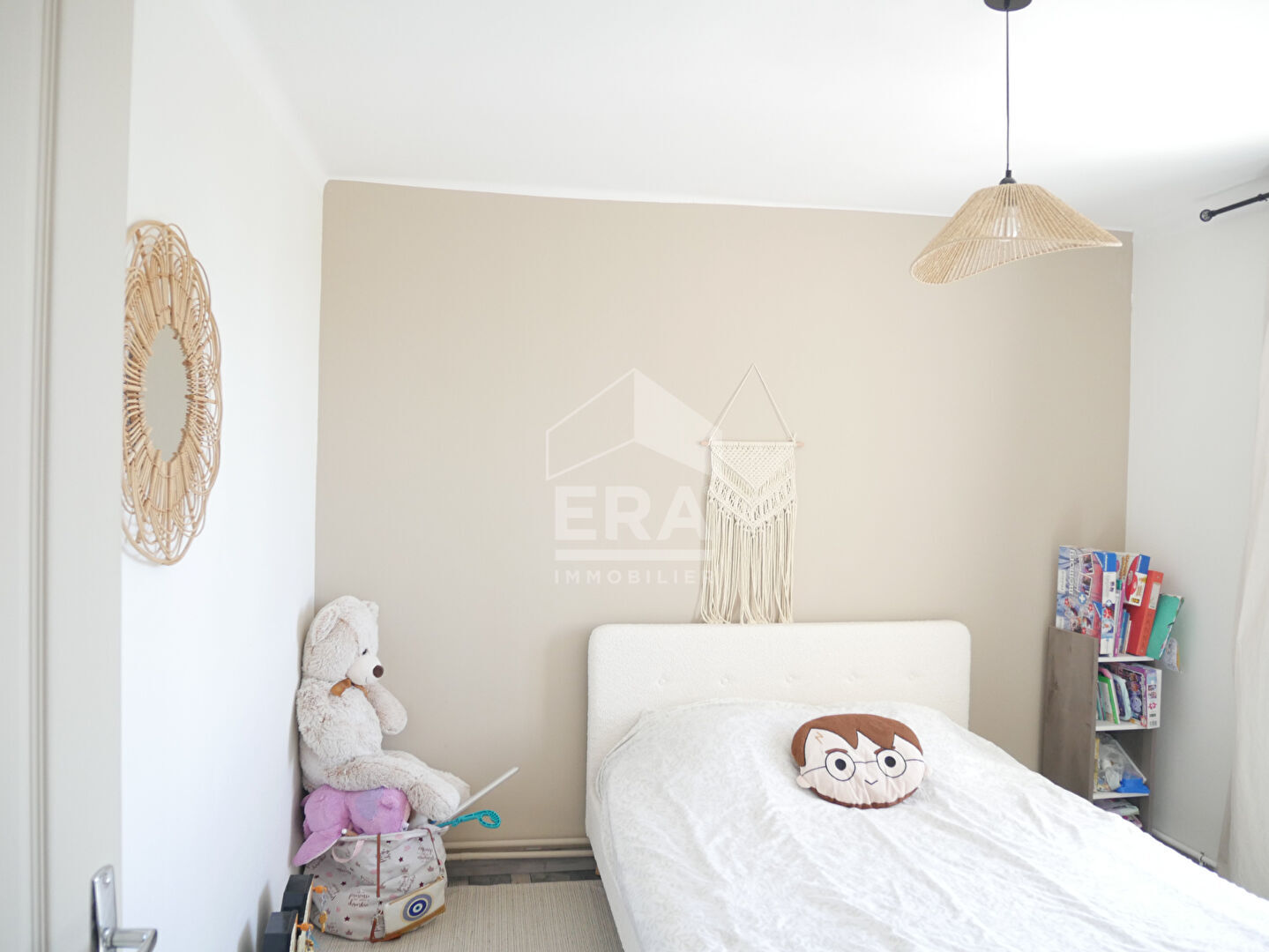 Photo Dans  résidence sécurisée proche centre ville très bel appartement T4  de 79;5 m² + Loggia et cave image 5/6