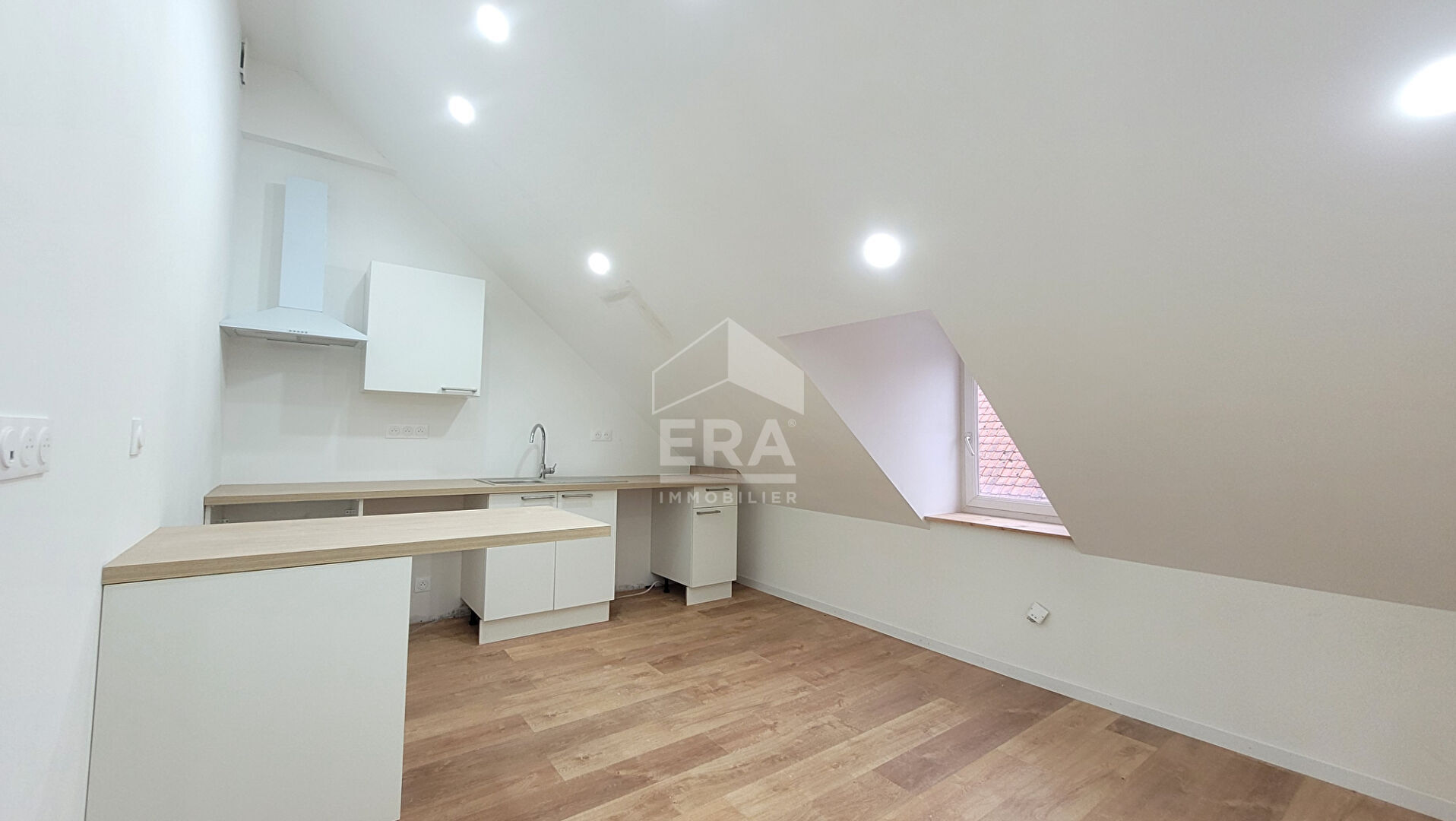 Photo Immeuble de rapport Étaples 4 lots - Centre ville - Aucun travaux- Forte rentabilité image 1/6