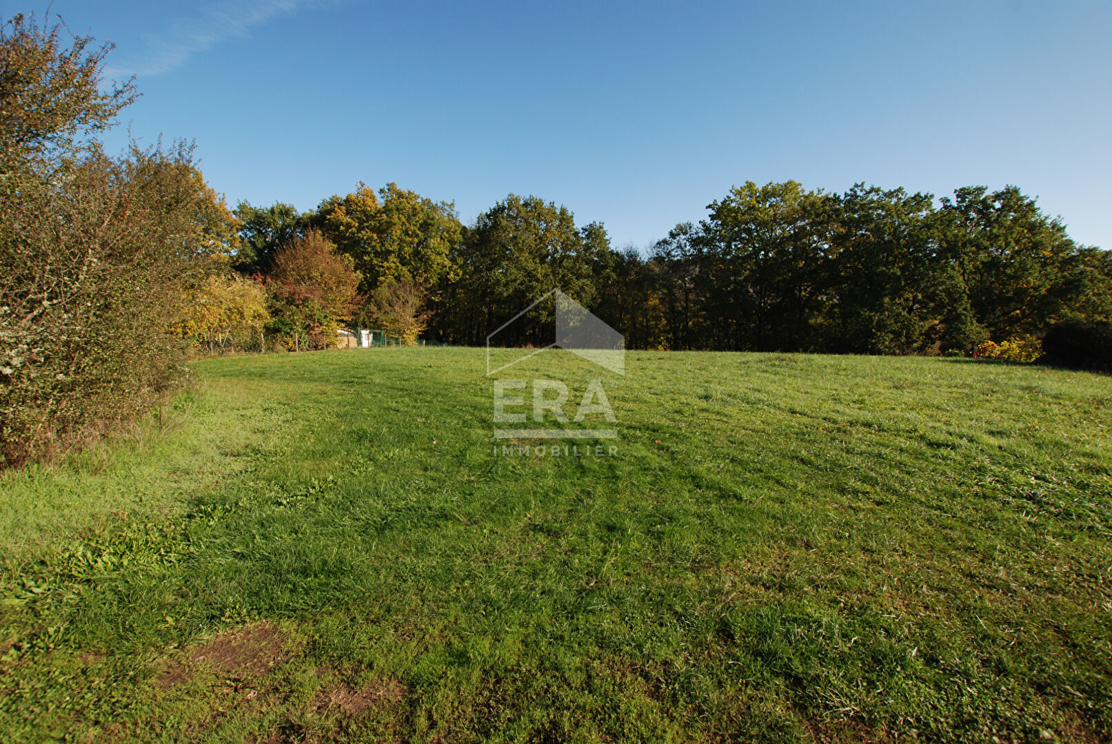Photo A VENDRE A LANZAC (46200) - TERRAIN CONSTRUCTIBLE 2005 M² image 3/4