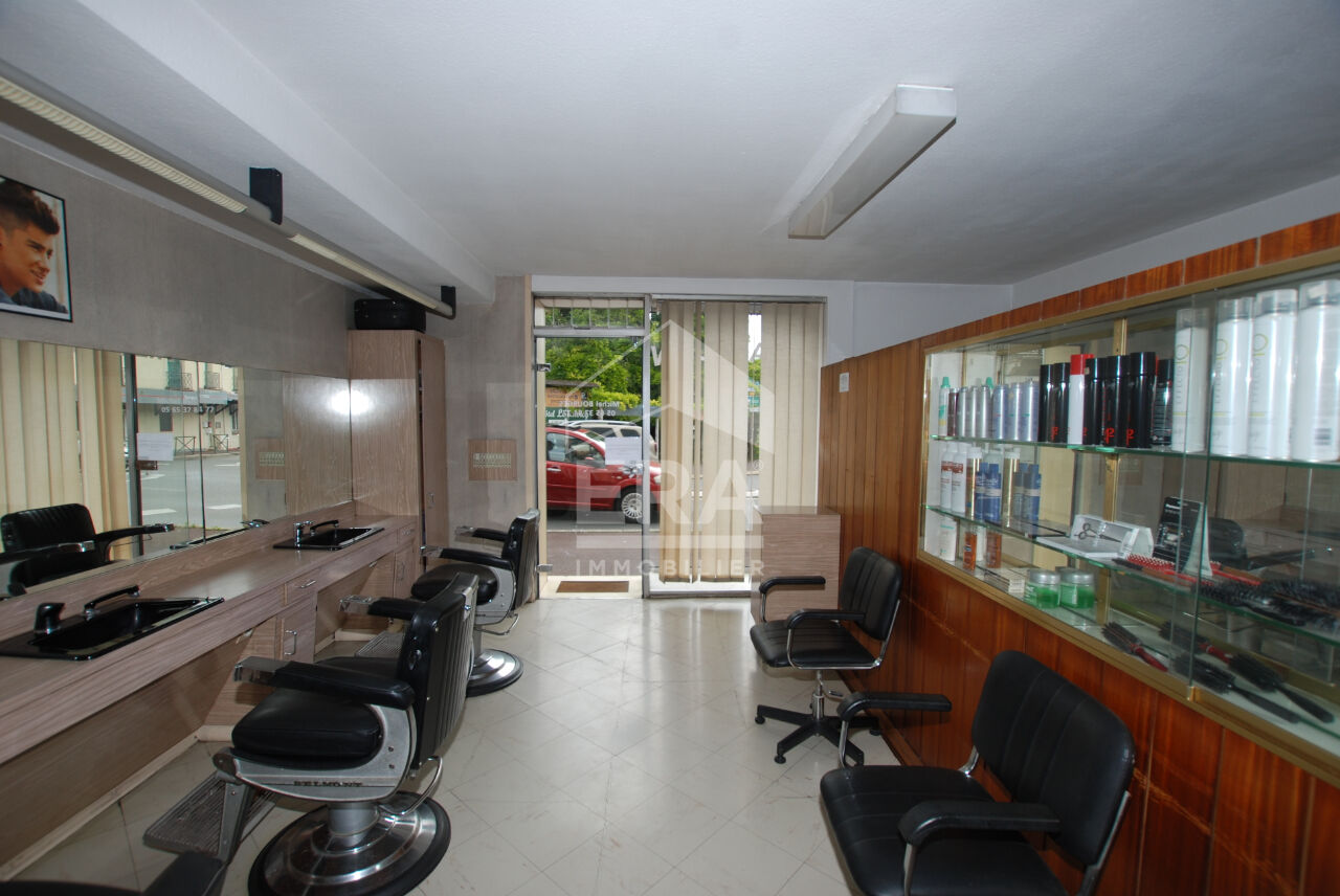 Photo A LOUER A SOUILLAC (46200) - LOCAL COMMERCIAL (ANCIEN SALON DE COIFFURE) image 3/5