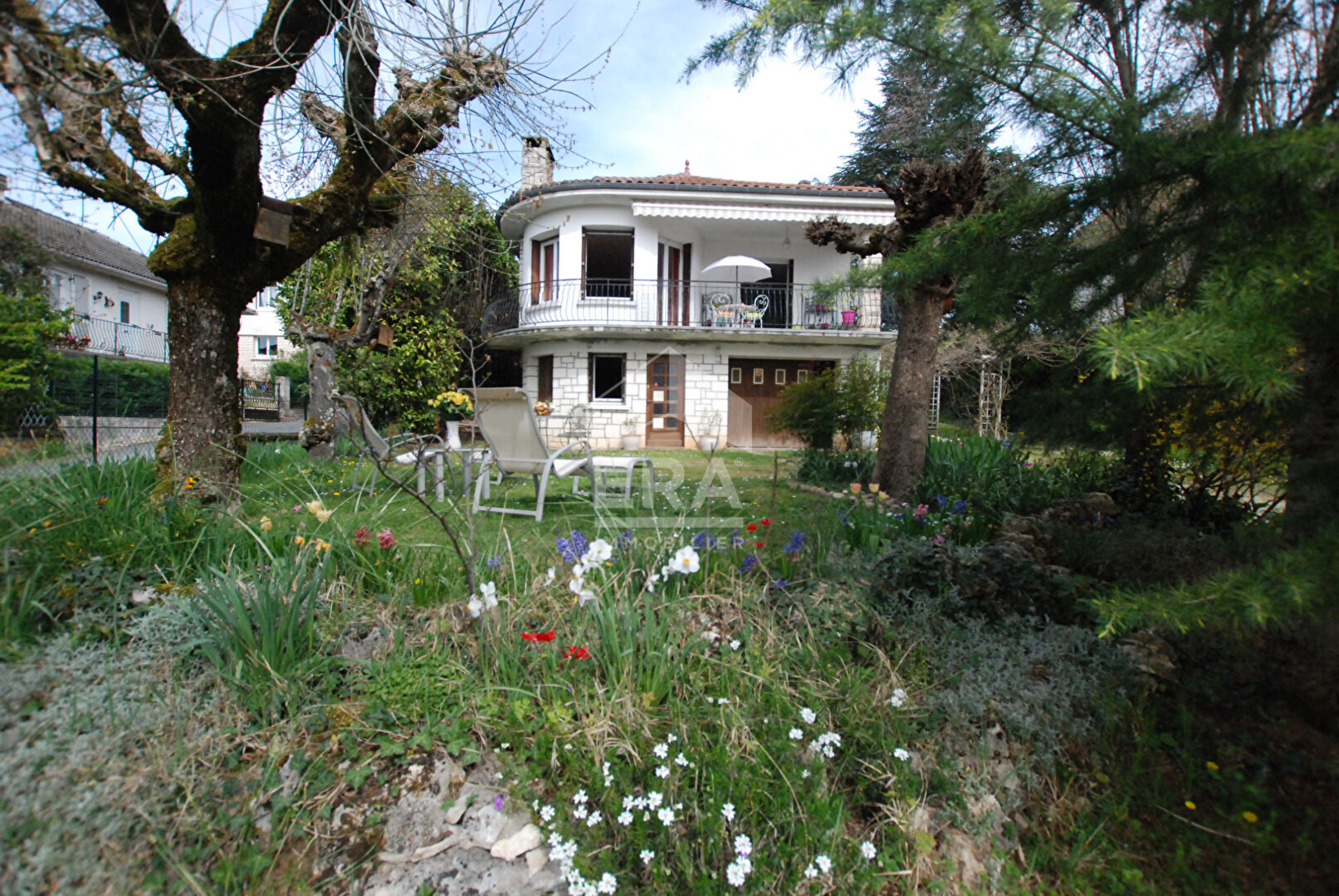 A VENDRE A SOUILLAC (46) : MAISON D'ARCHITECTE DANS AGREABLE QUARTIER - 3 CHAMBRES - 116M²