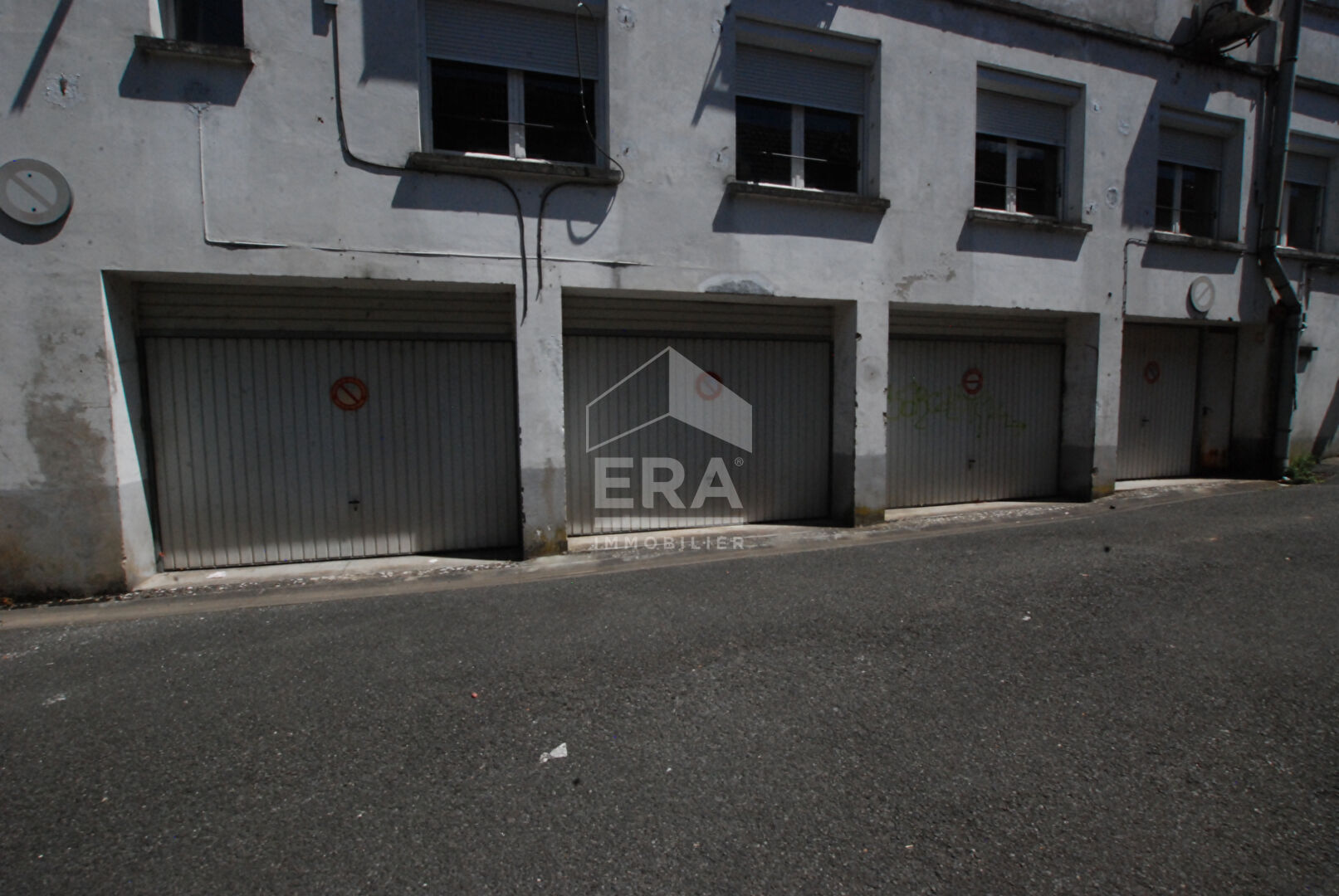 Photo A VENDRE SOUILLAC CENTRE : IMMEUBLE + LOCAUX COMMERCIAUX image 5/6