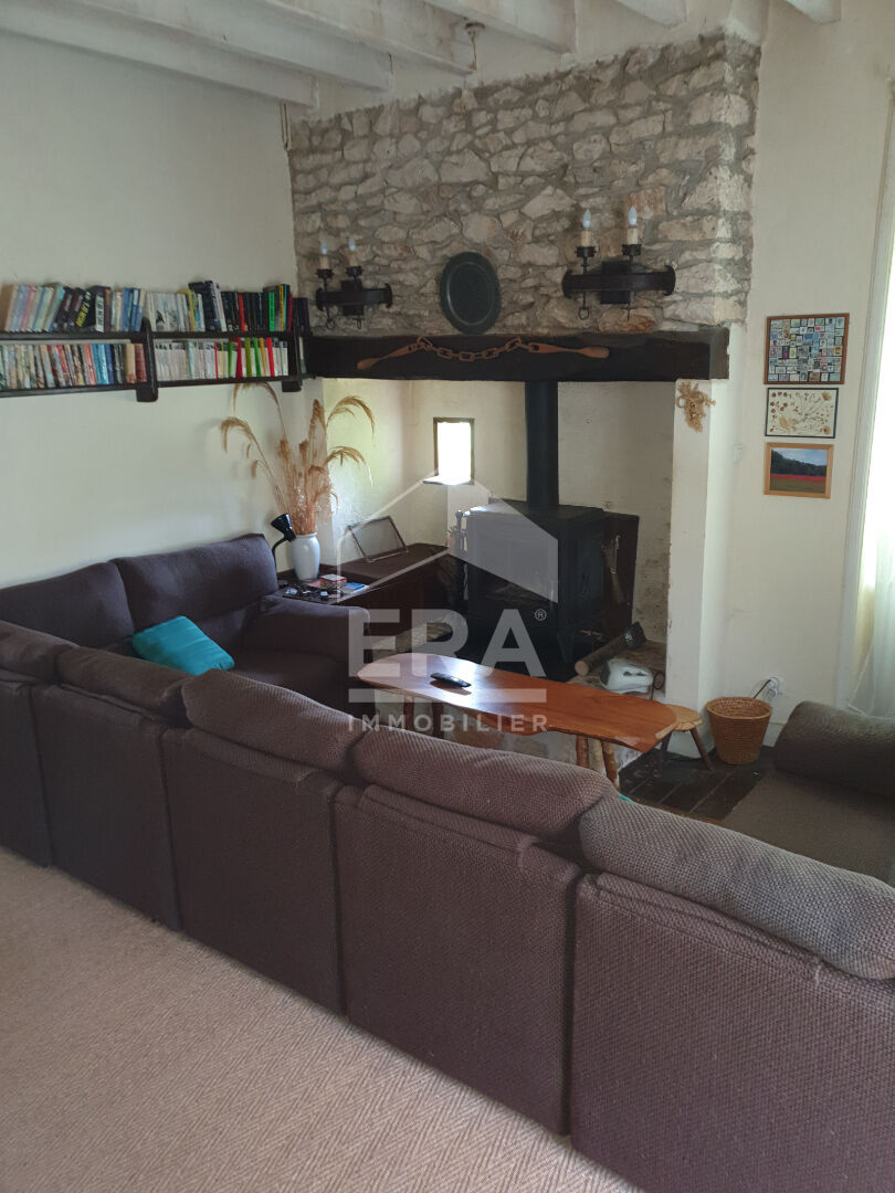 Photo Lacave -46200- Grange en pierre sur site exceptionnel de la vallée de la Dordogne image 2/6