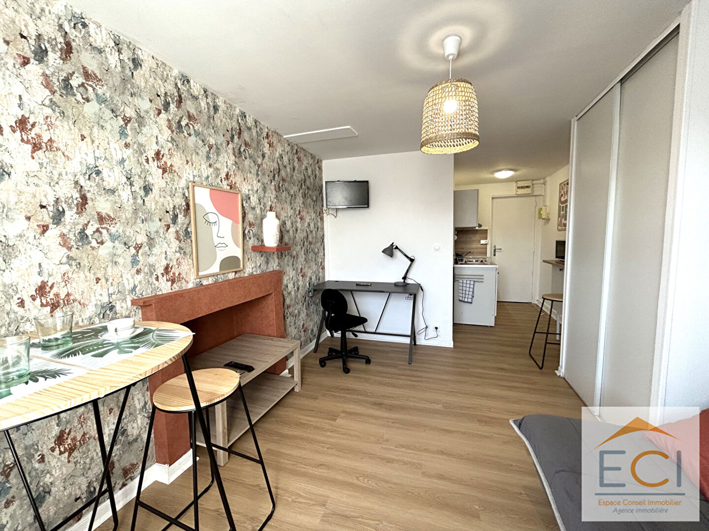 Agence immobilière de 
 ESPACE CONSEIL IMMOBILIER LIMOGES - ESPACE CONSEIL IMMOBILIER 
