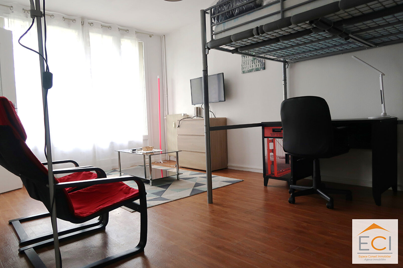APPARTEMENT MEUBLE - PROXIMITE IUT ET FAC DE SCIENCES