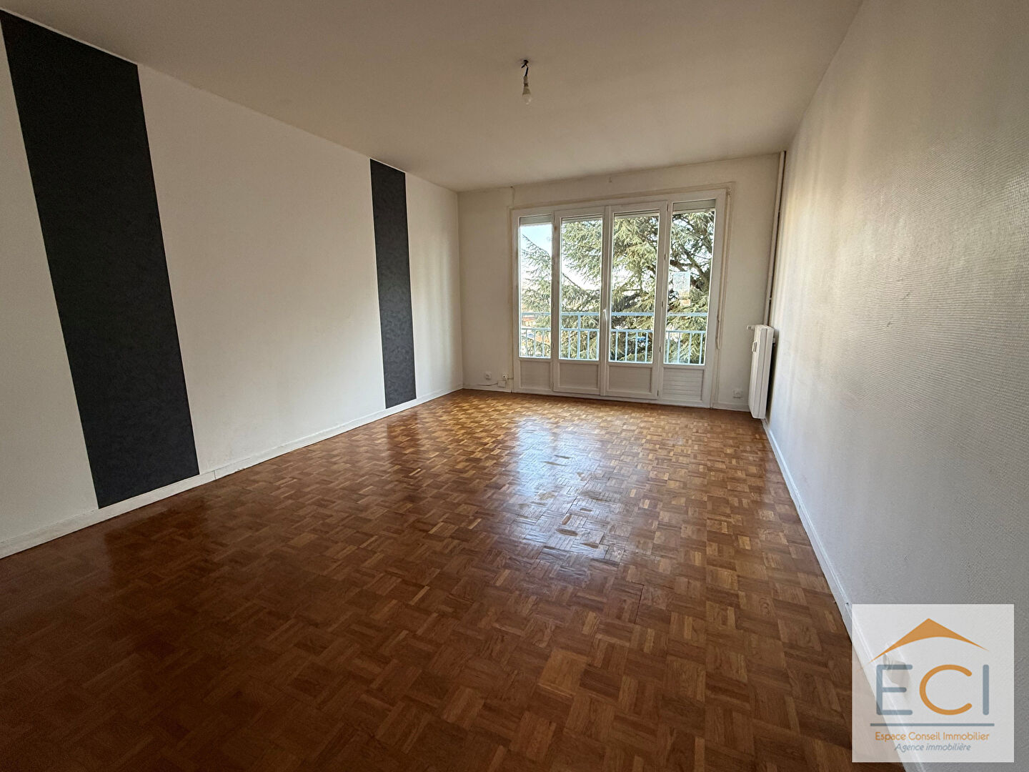 Agence immobilière de 
 ESPACE CONSEIL IMMOBILIER LIMOGES - ESPACE CONSEIL IMMOBILIER 
