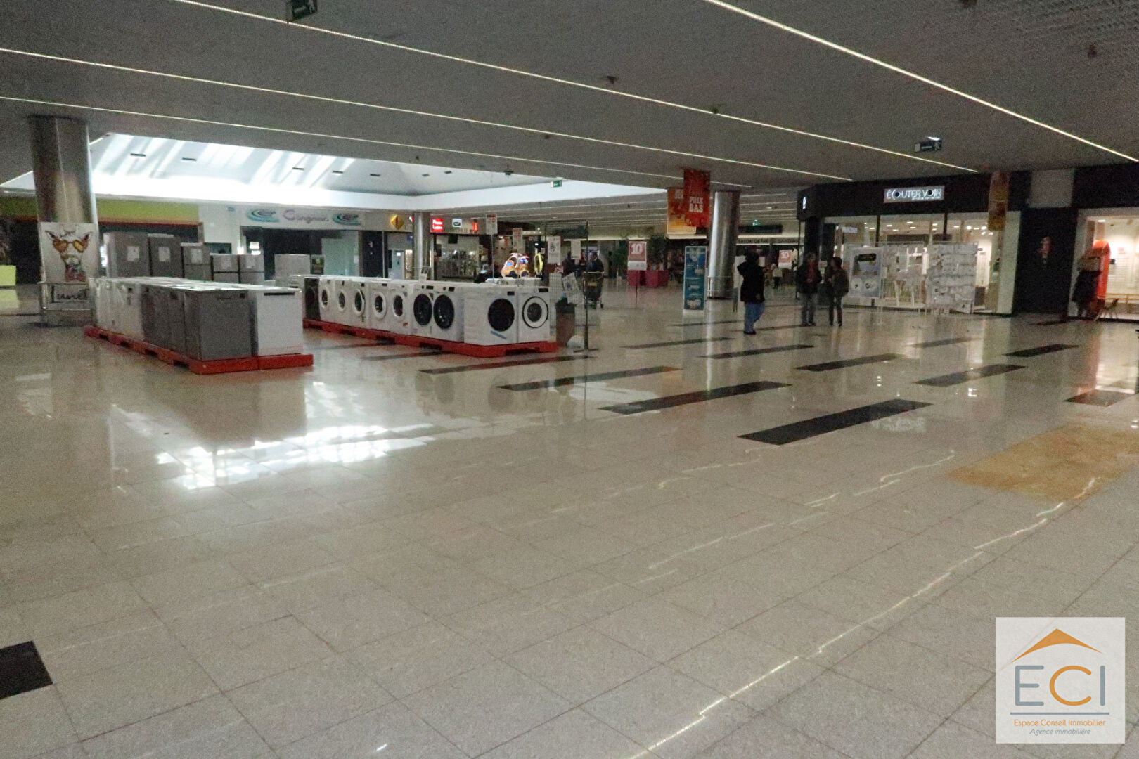 Local commercial de 300m² Corgnac Limoges.