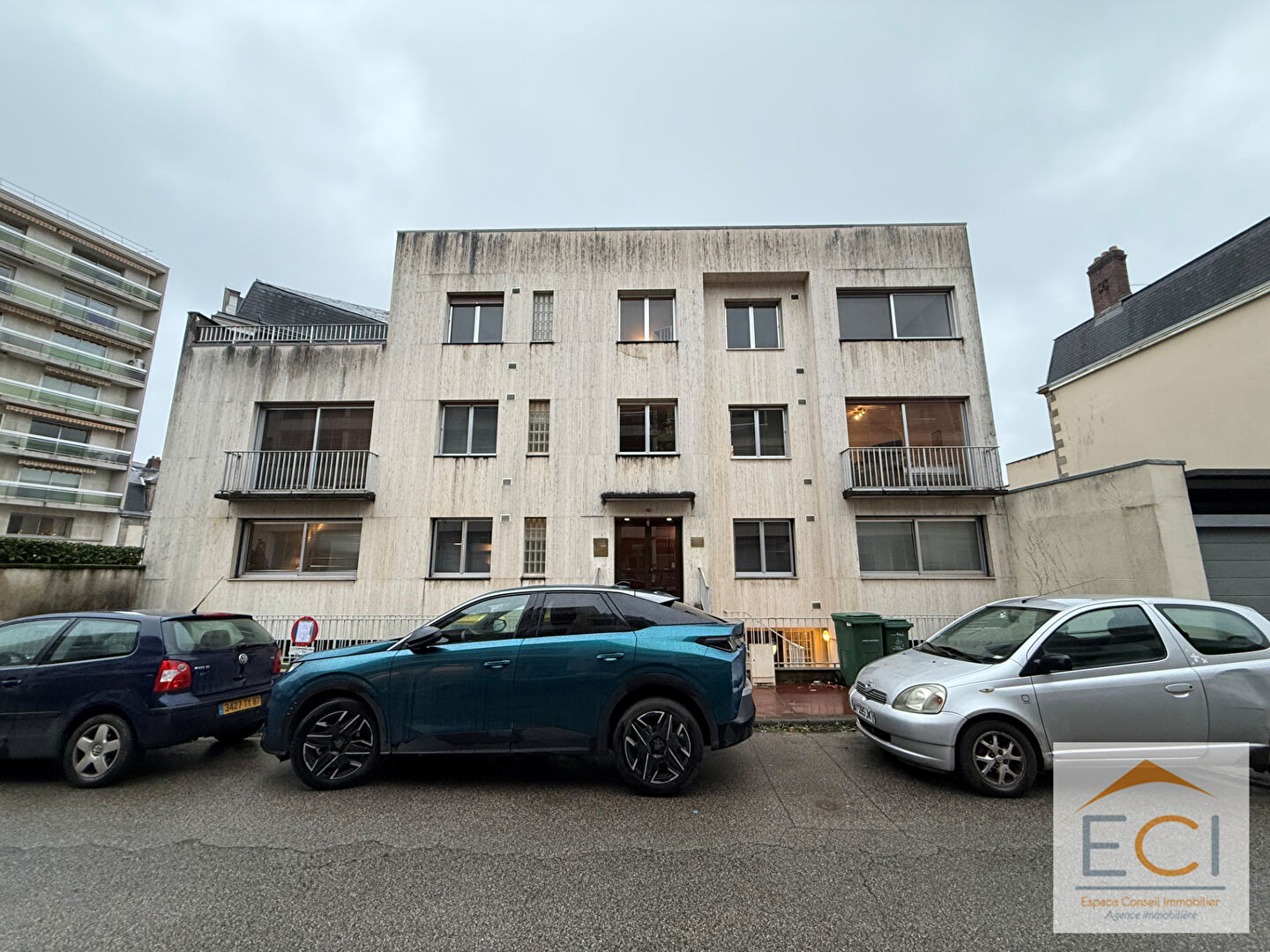 Agence immobilière de 
 ESPACE CONSEIL IMMOBILIER LIMOGES - ESPACE CONSEIL IMMOBILIER 
