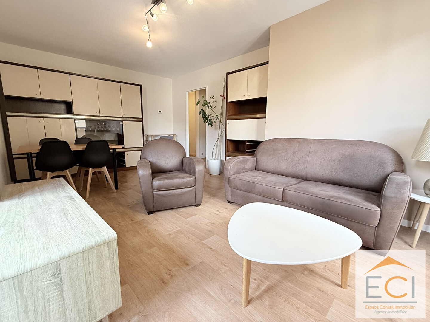 Agence immobilière de 
 ESPACE CONSEIL IMMOBILIER LIMOGES - ESPACE CONSEIL IMMOBILIER 
