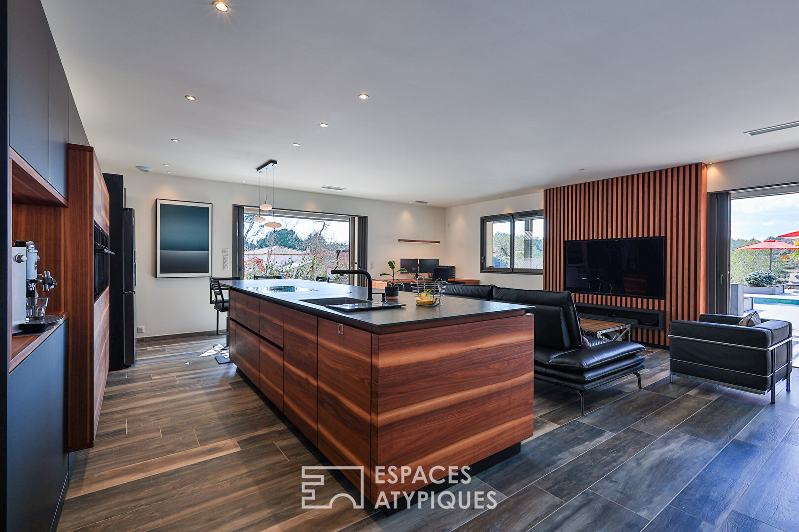 Photo Villa contemporaine avec vue dégagée image 5/6