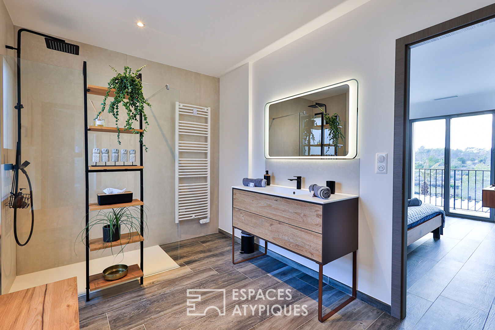 Photo Villa contemporaine avec vue dégagée image 6/6