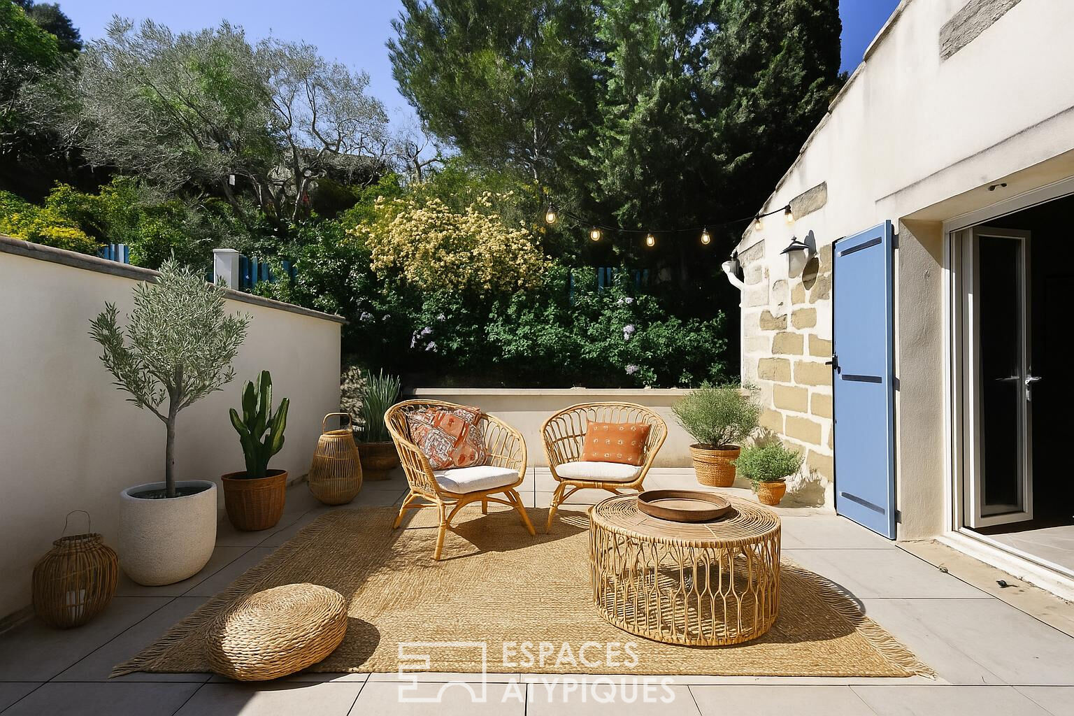 Agence immobilière de ESPACES ATYPIQUES AVIGNON