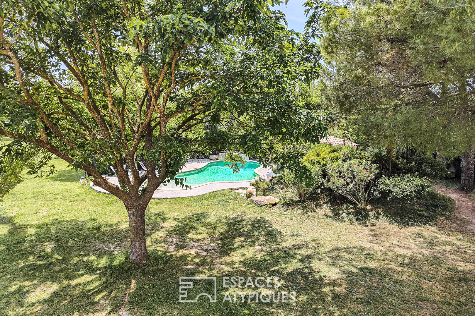 Agence immobilière de ESPACES ATYPIQUES AVIGNON