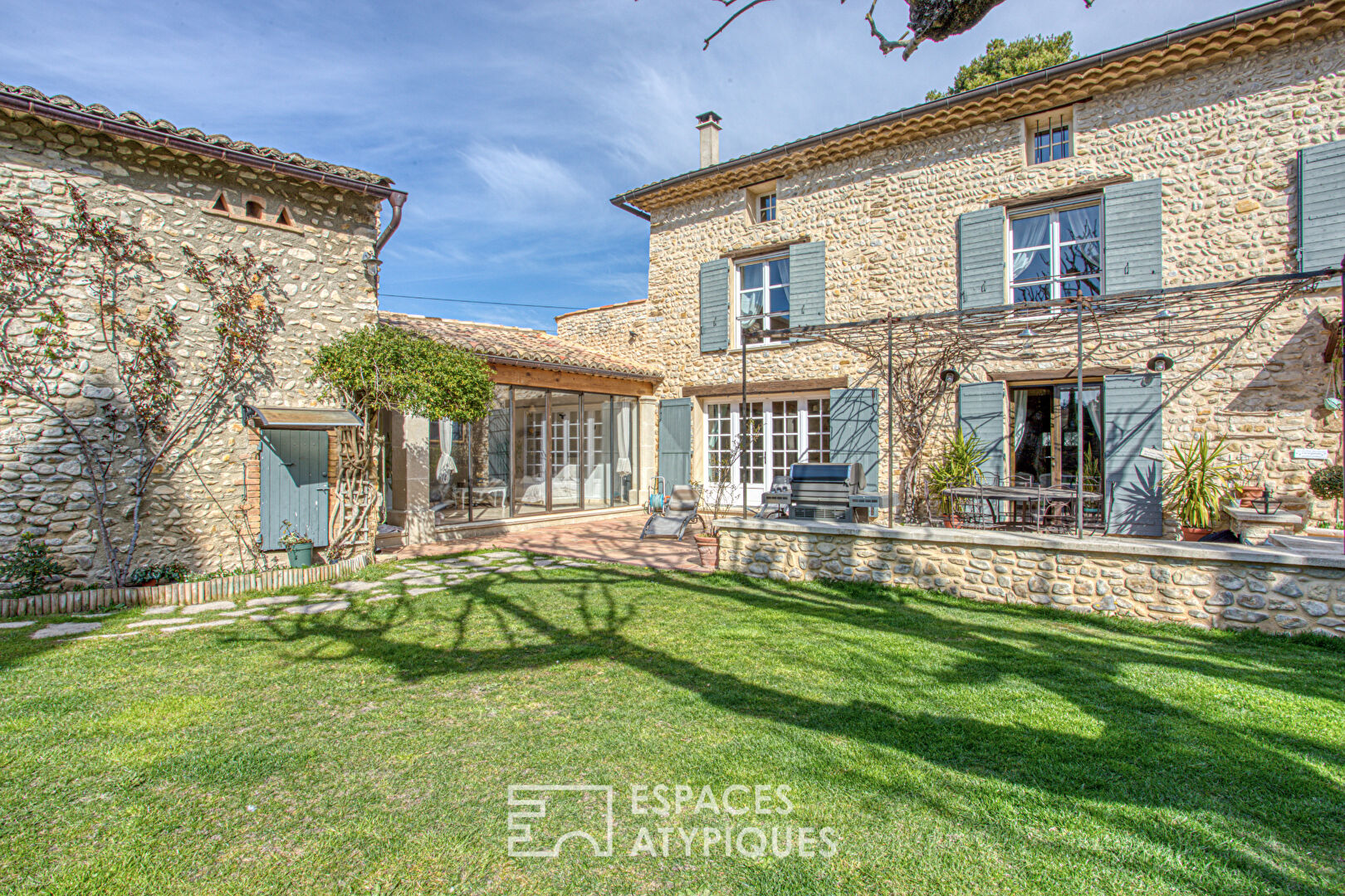 Agence immobilière de ESPACES ATYPIQUES AVIGNON