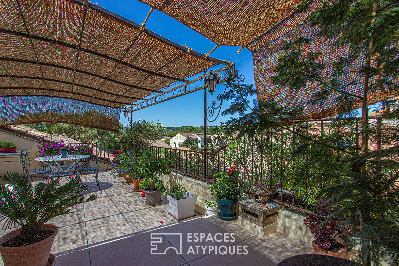 Agence immobilière de ESPACES ATYPIQUES AVIGNON