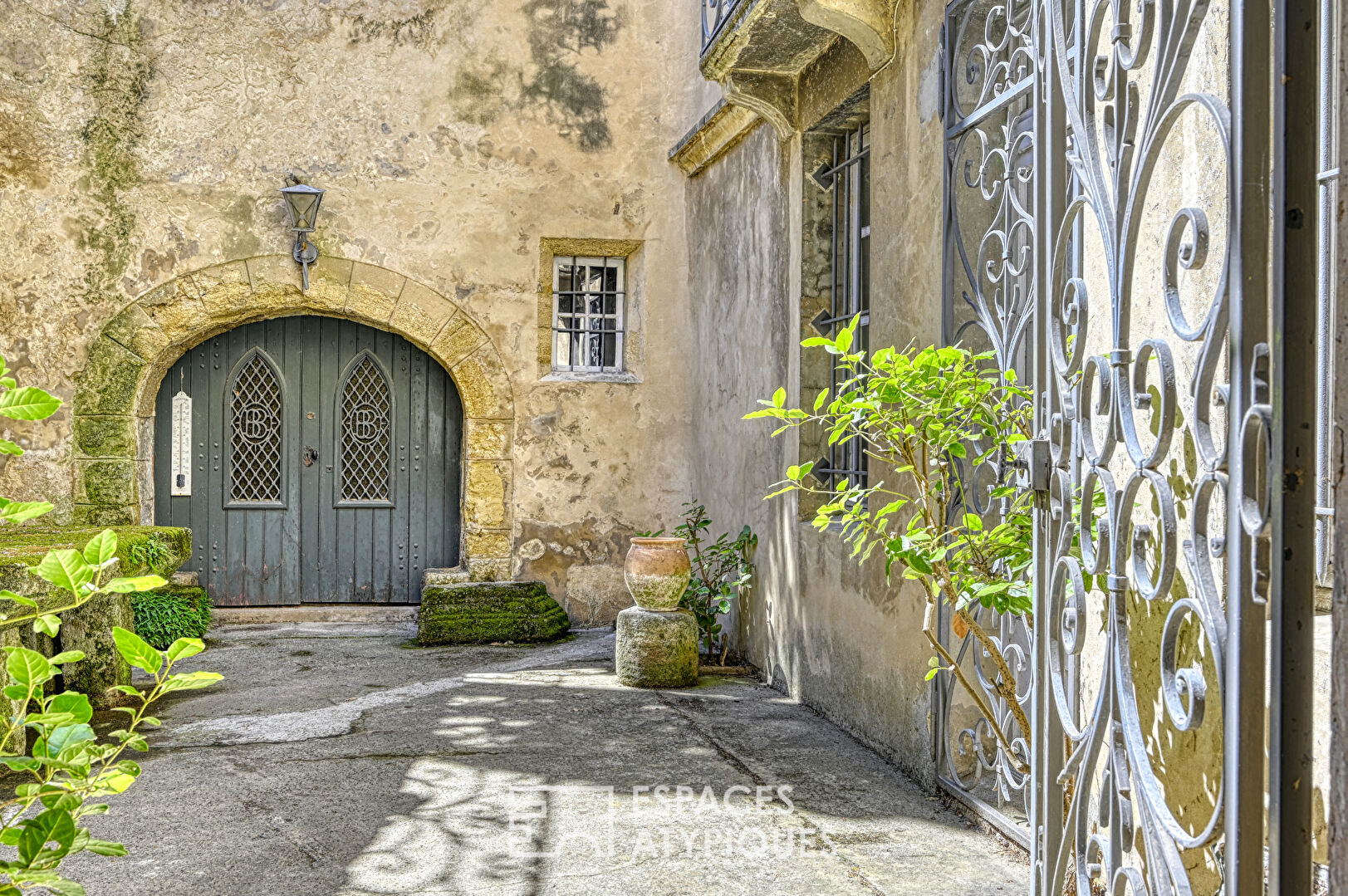 Agence immobilière de ESPACES ATYPIQUES AVIGNON