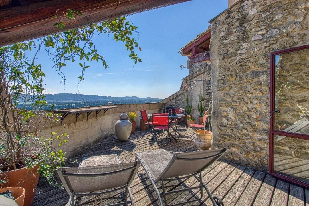 Agence immobilière de ESPACES ATYPIQUES AVIGNON