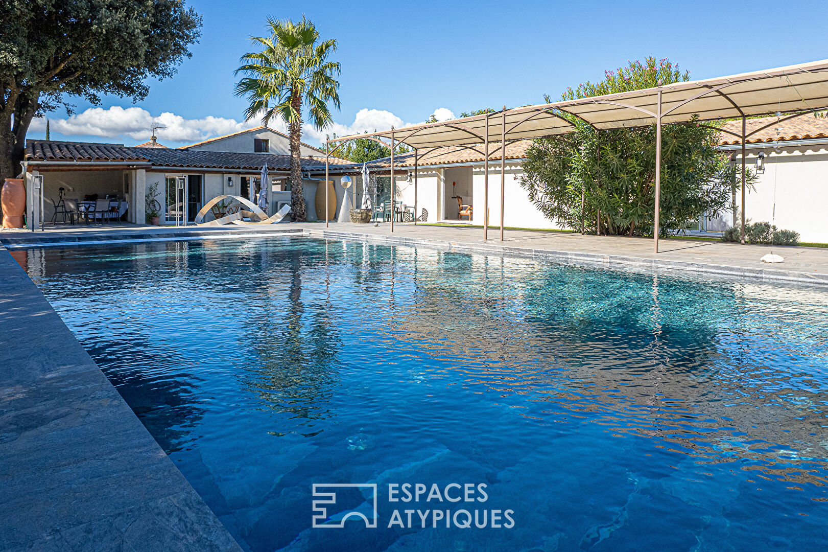 Agence immobilière de ESPACES ATYPIQUES AVIGNON