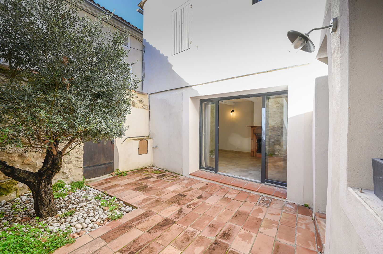 Charmante maison de village rénovée et ses terrasses