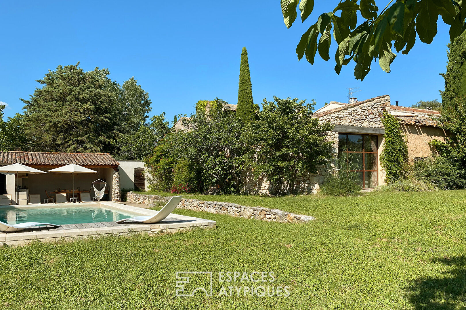 Agence immobilière de ESPACES ATYPIQUES AVIGNON