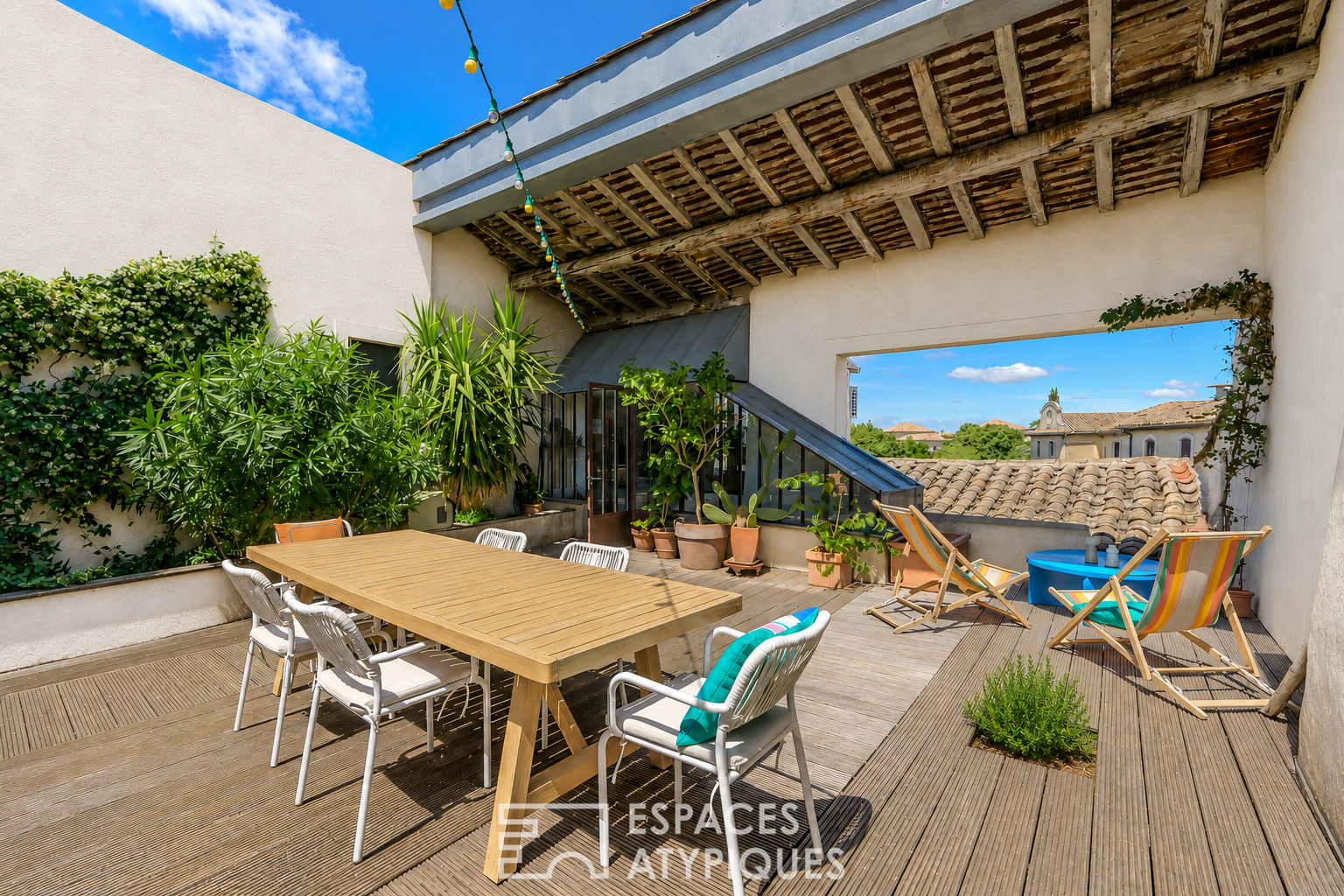 Agence immobilière de ESPACES ATYPIQUES AVIGNON