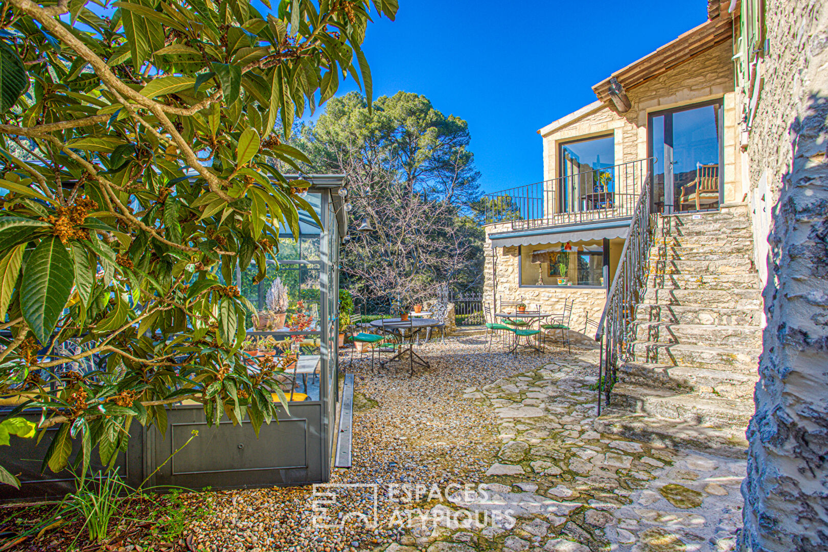 Agence immobilière de ESPACES ATYPIQUES AVIGNON