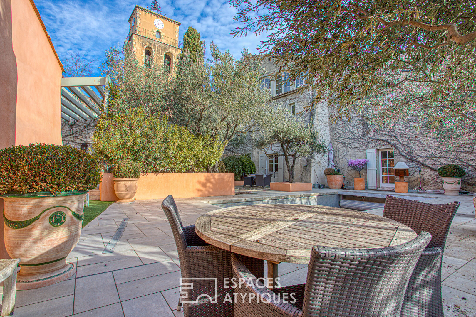 Agence immobilière de ESPACES ATYPIQUES AVIGNON