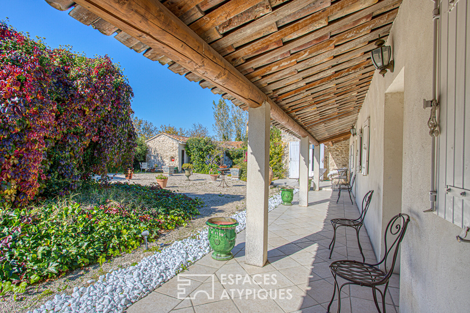 Agence immobilière de ESPACES ATYPIQUES AVIGNON