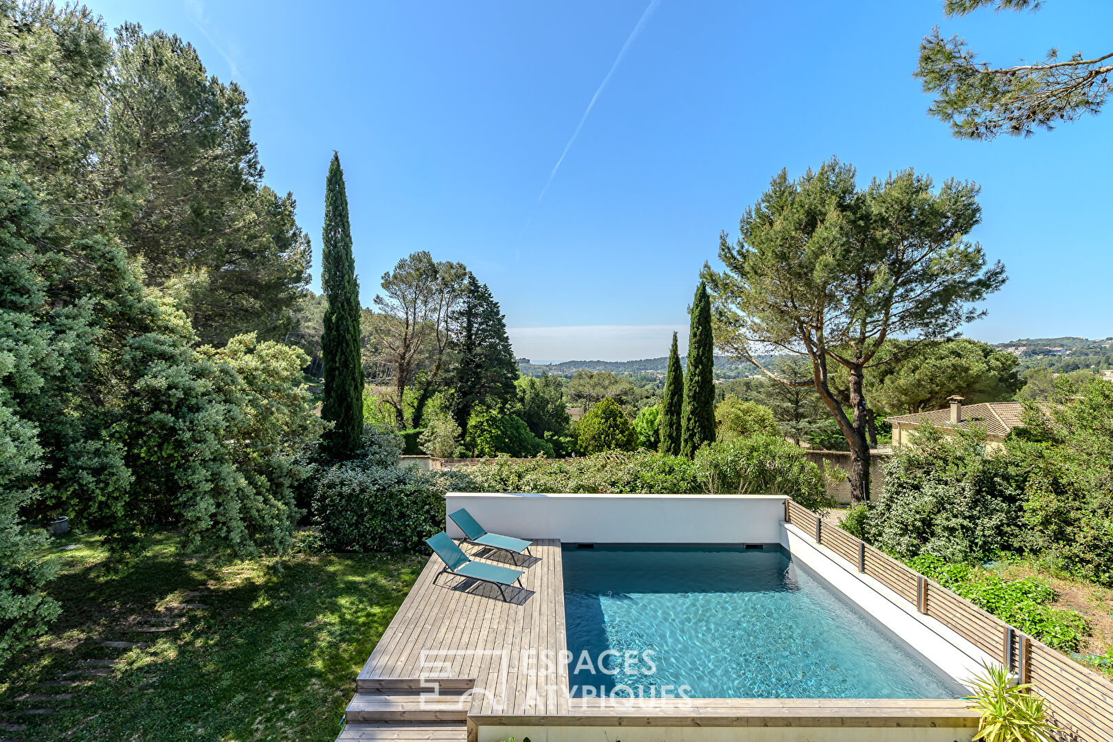 Agence immobilière de ESPACES ATYPIQUES AVIGNON