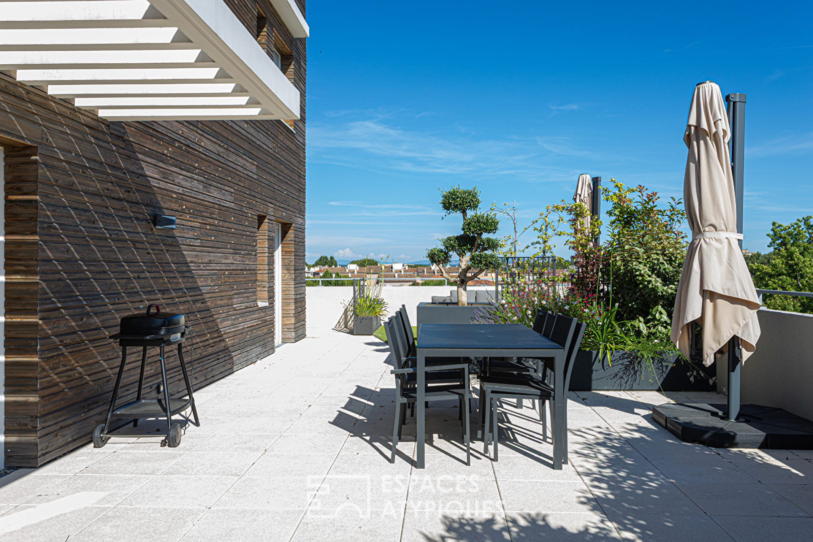 Agence immobilière de ESPACES ATYPIQUES AVIGNON