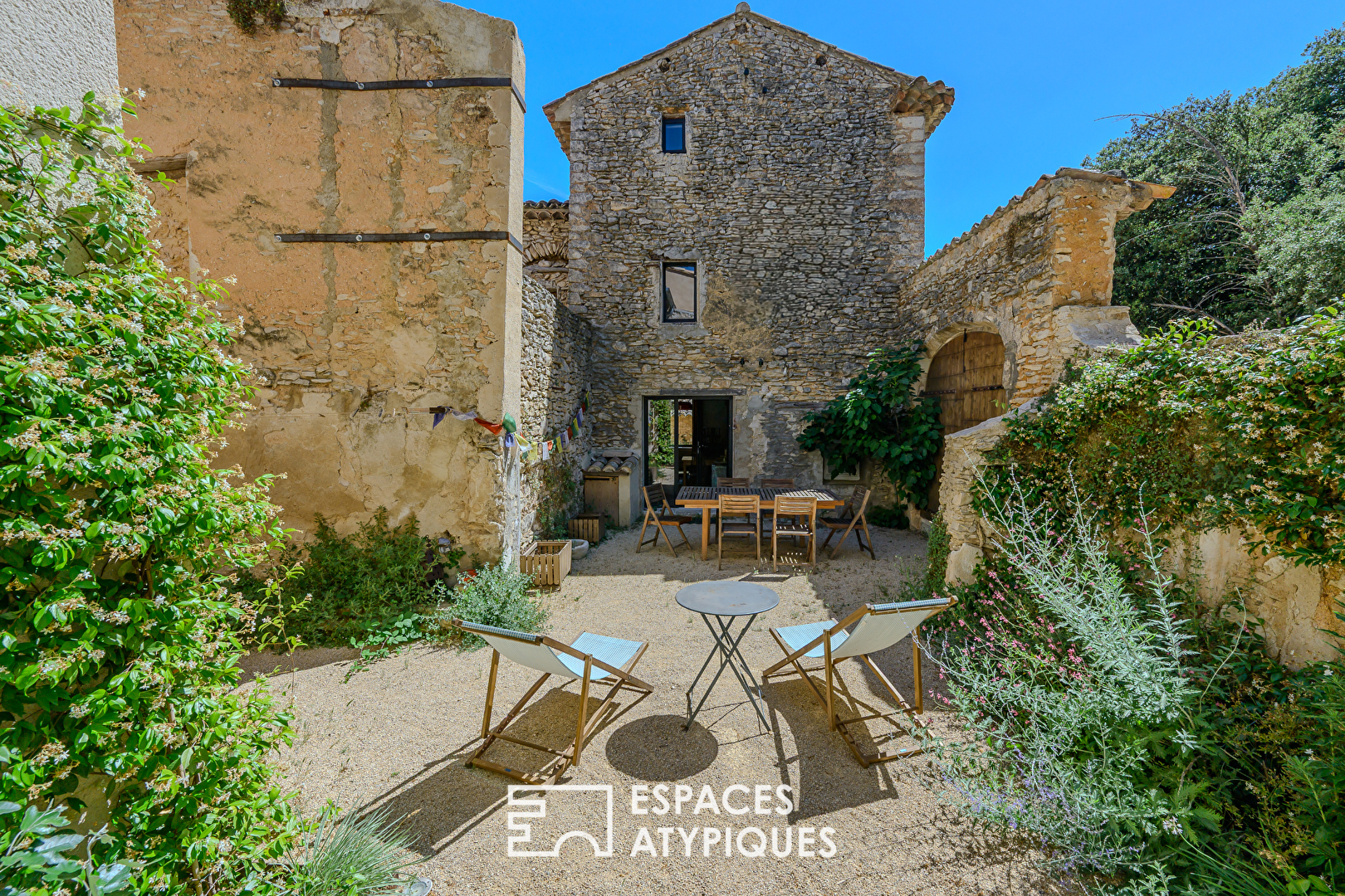 Agence immobilière de ESPACES ATYPIQUES AVIGNON