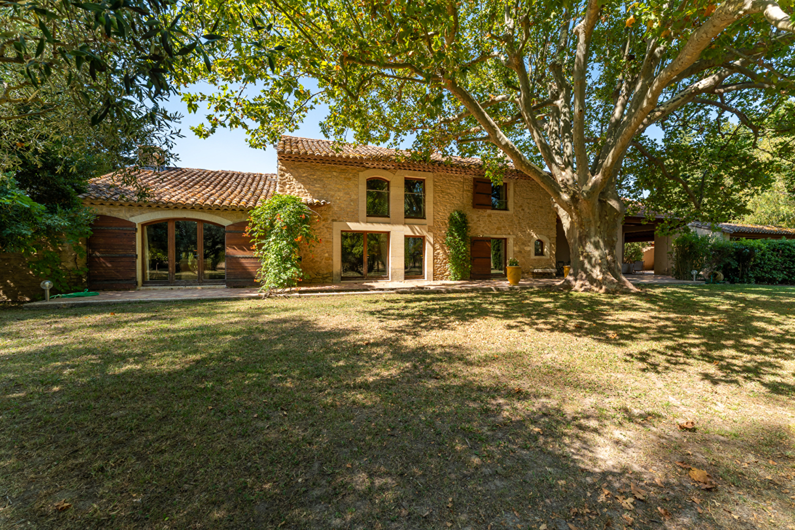 Agence immobilière de ESPACES ATYPIQUES Avignon - Luberon - Ventoux
